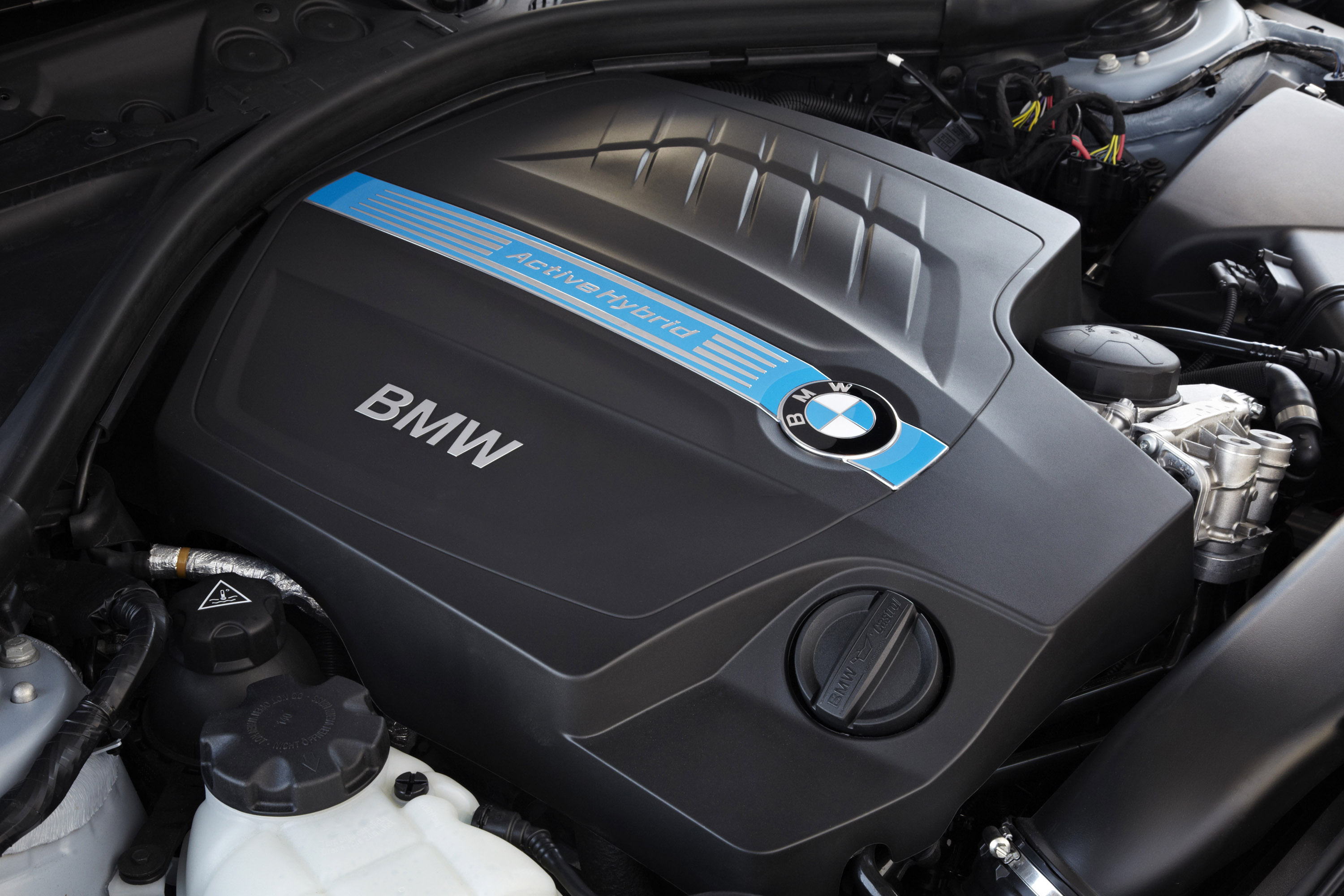 BMW ActiveHybrid 3 photo #61