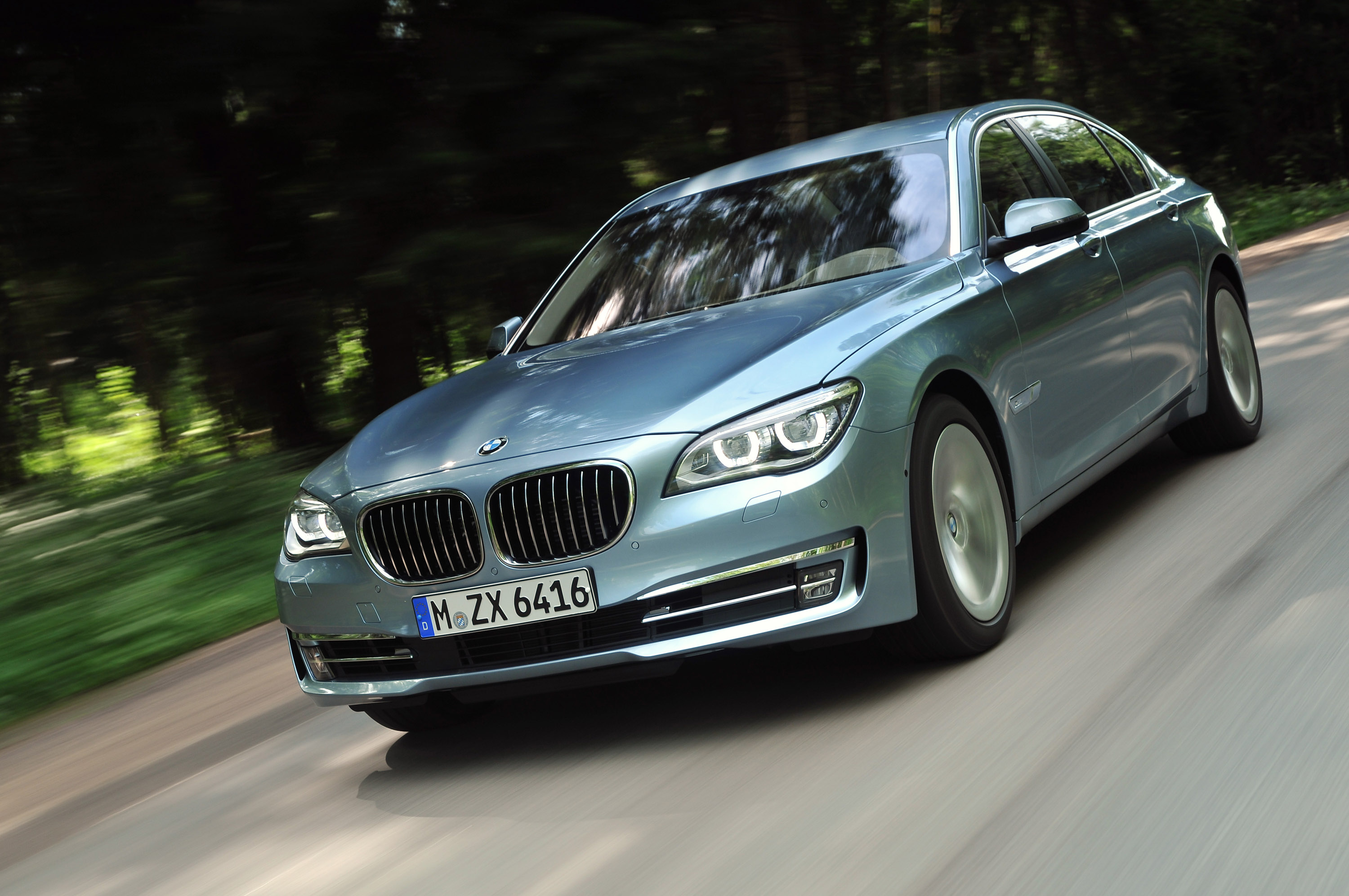 BMW ActiveHybrid 7 photo #4