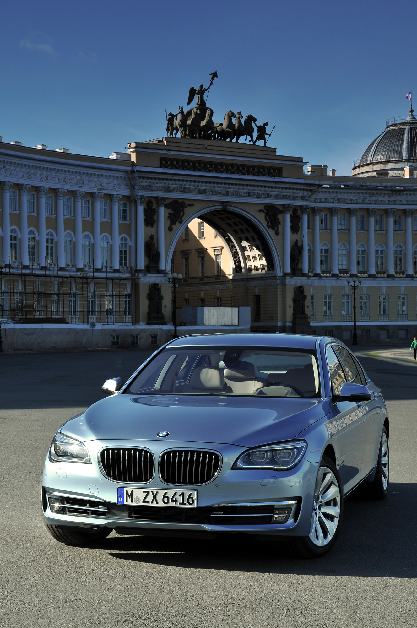 BMW ActiveHybrid 7 photo #11