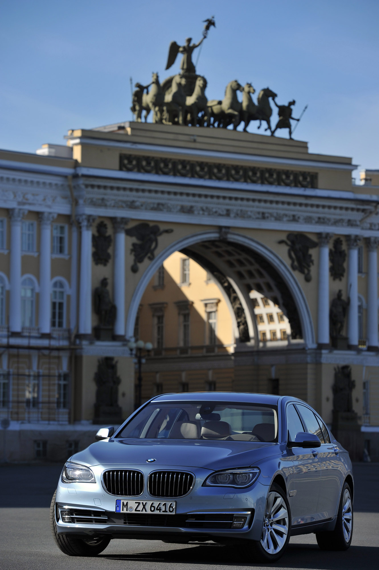 BMW ActiveHybrid 7 photo #12