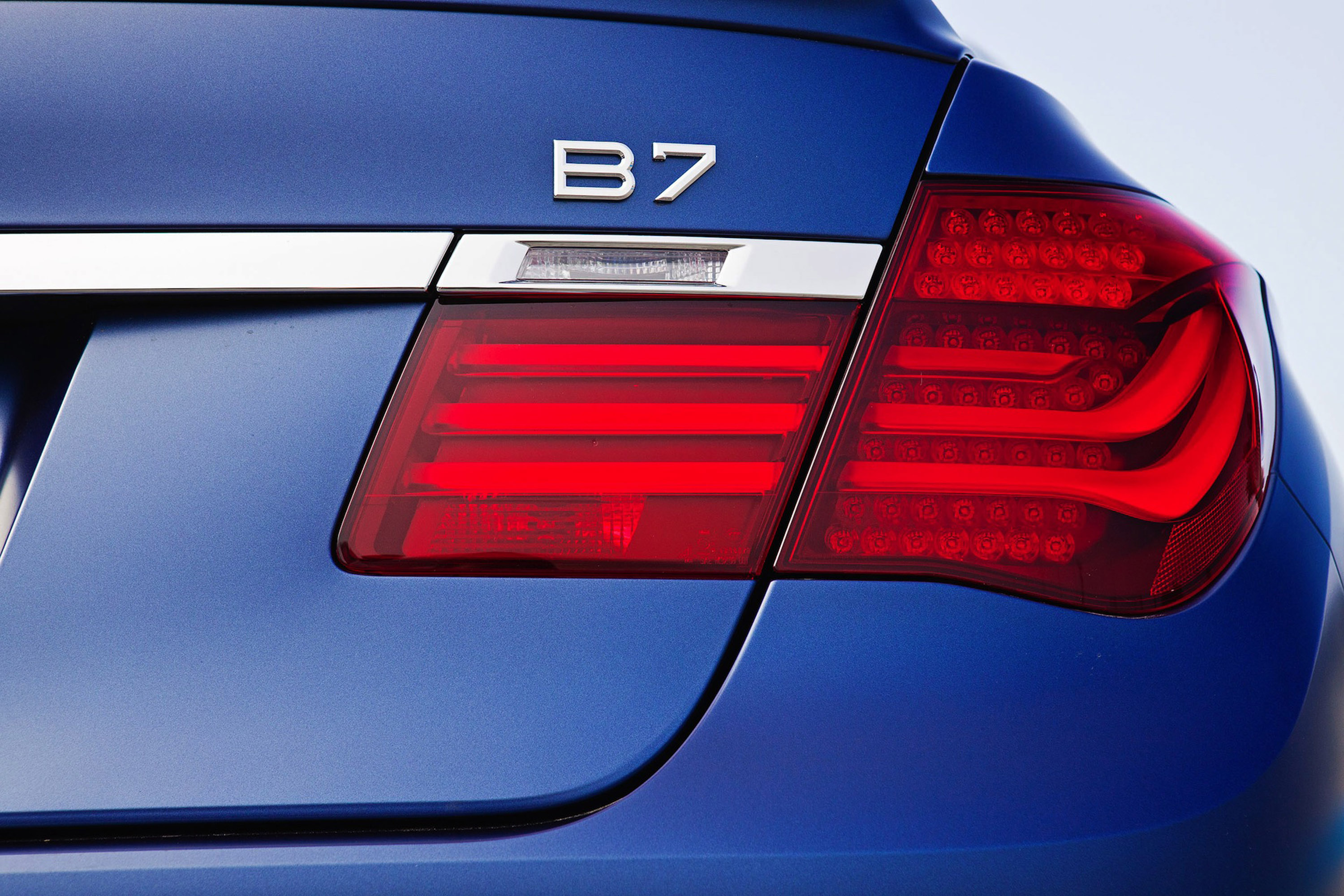 BMW Alpina B7 photo #44