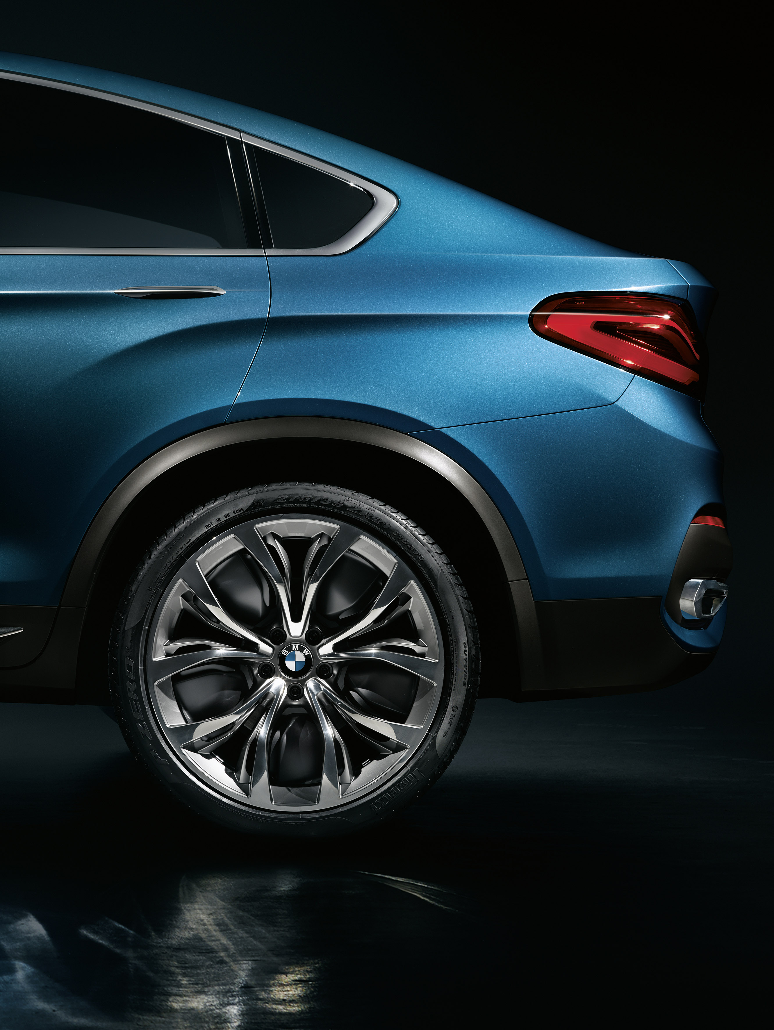 BMW Concept X4 photo #23