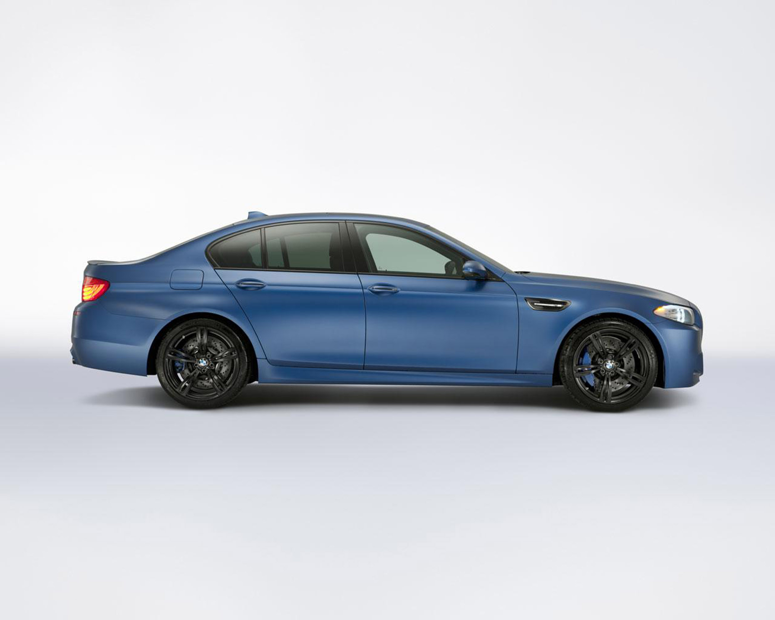 BMW M5 photo #3