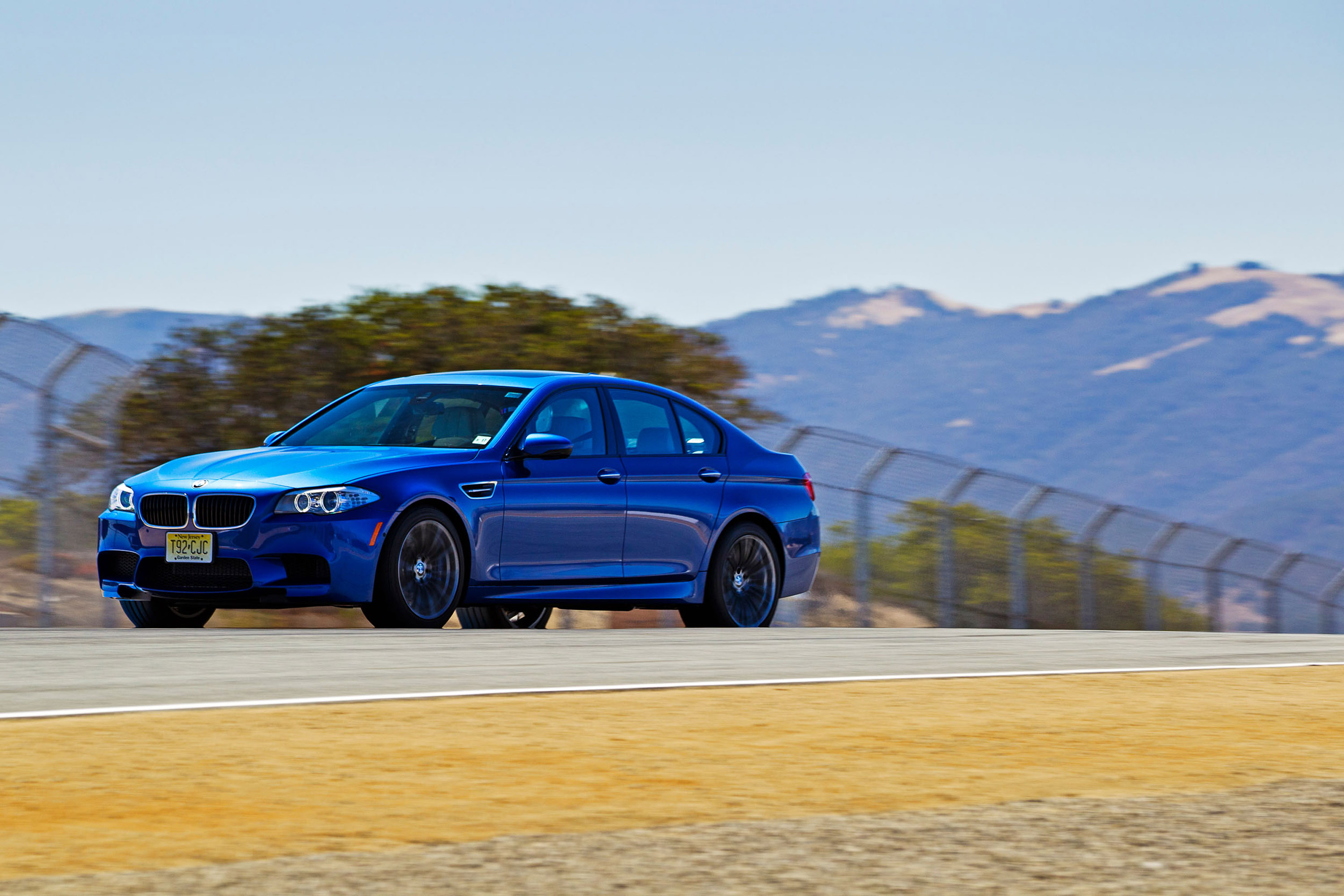 BMW M5 photo #16