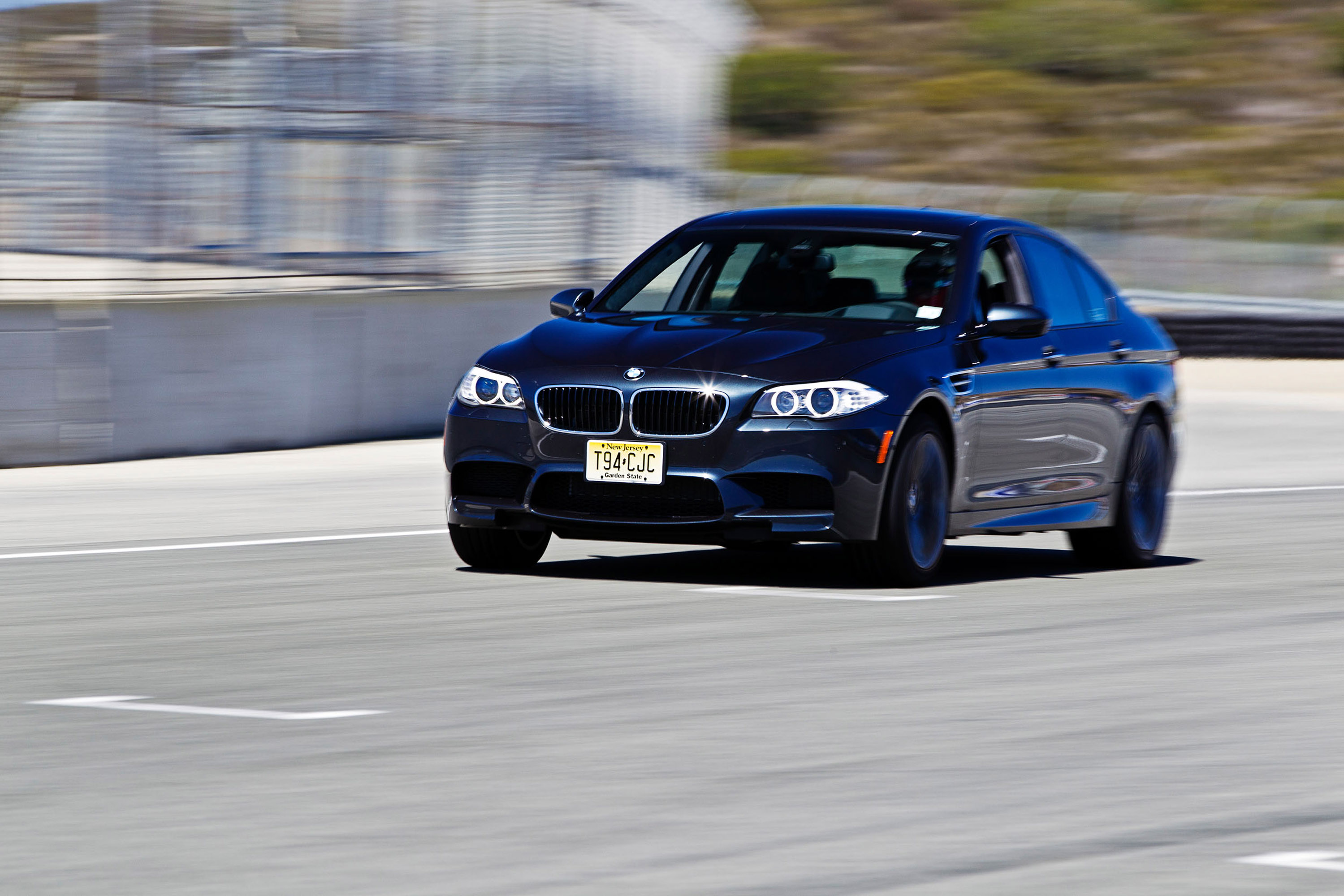 BMW M5 photo #17