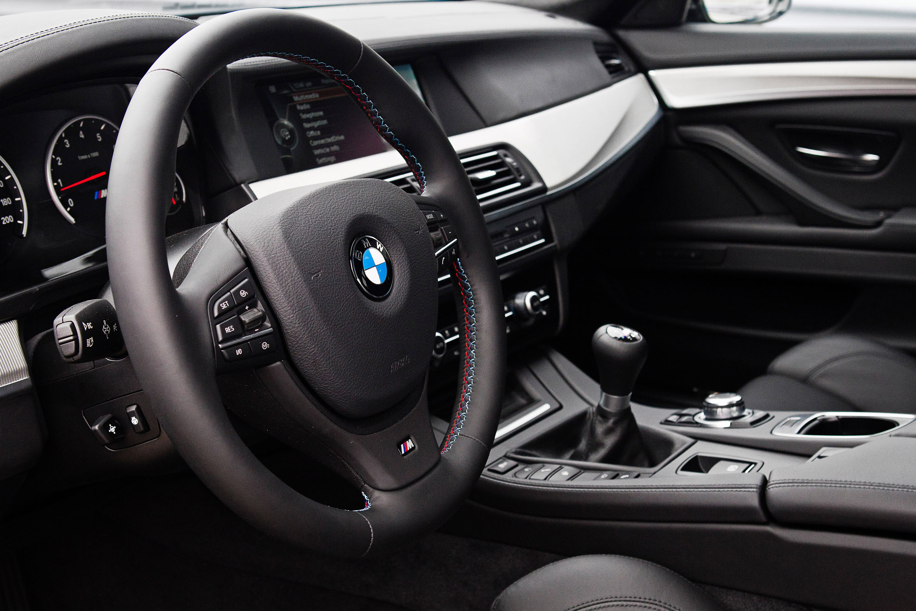 BMW M5 photo #41