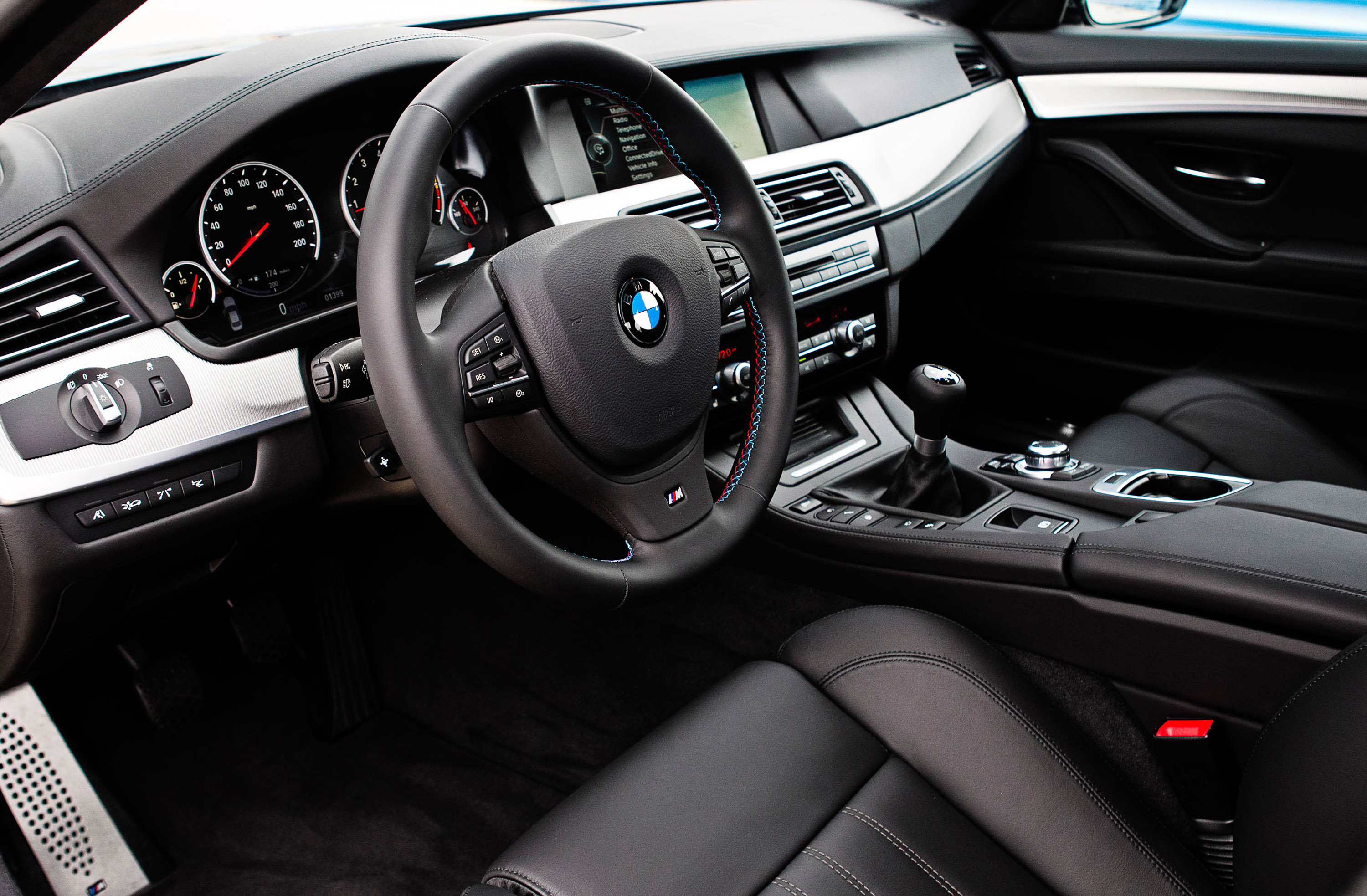 BMW M5 photo #44