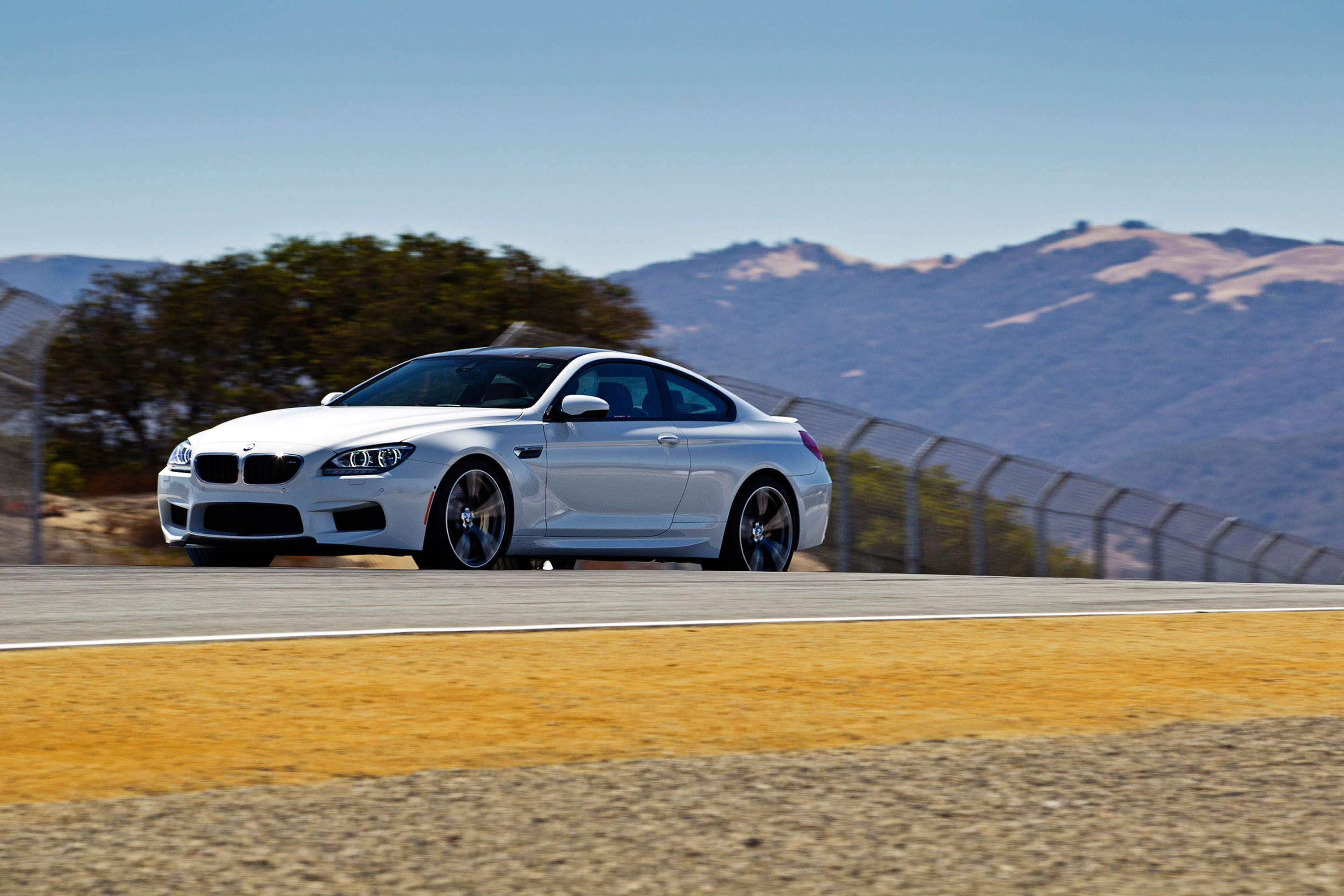 BMW M6 Coupe photo #32