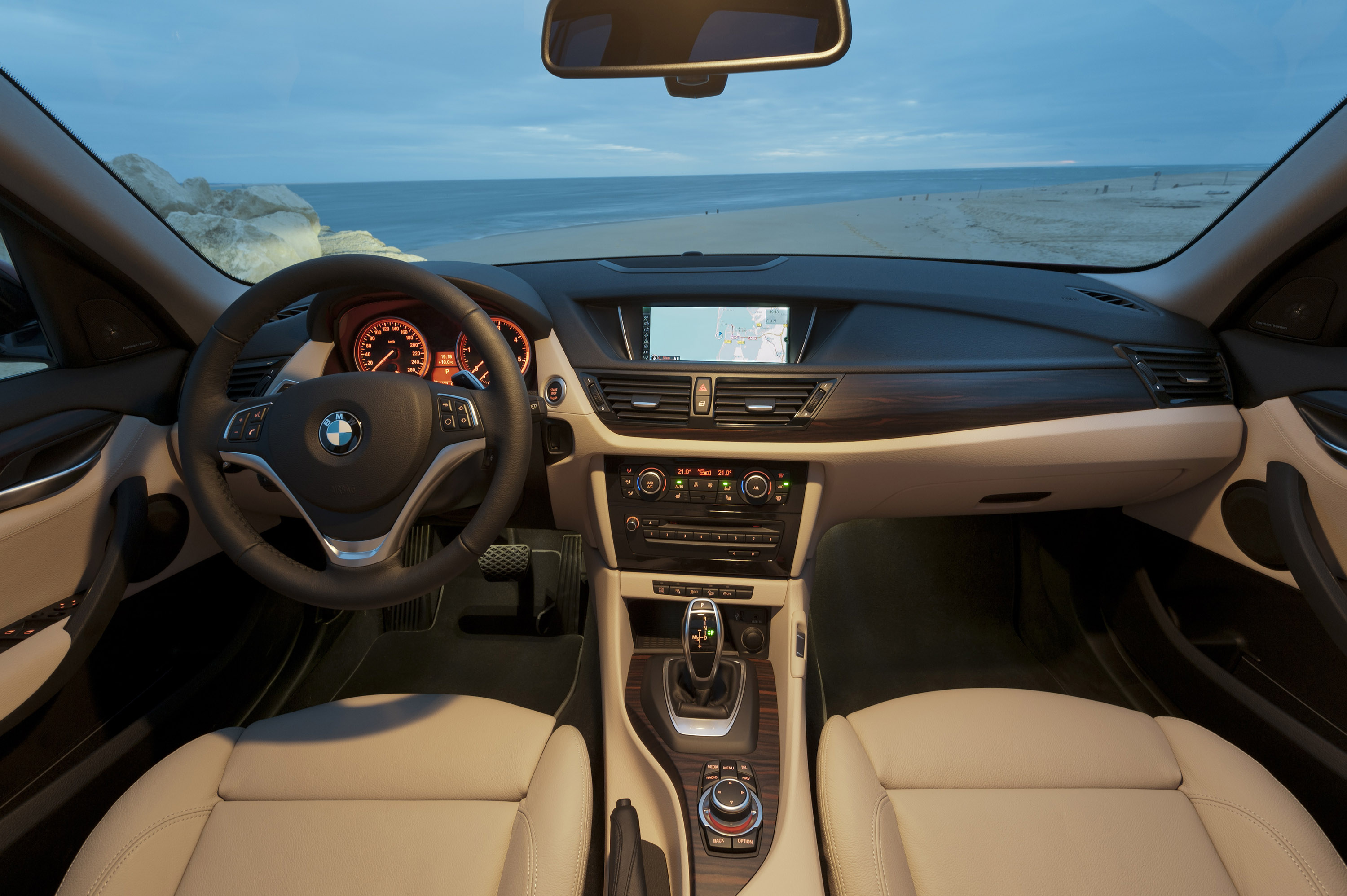 BMW X1 photo #81