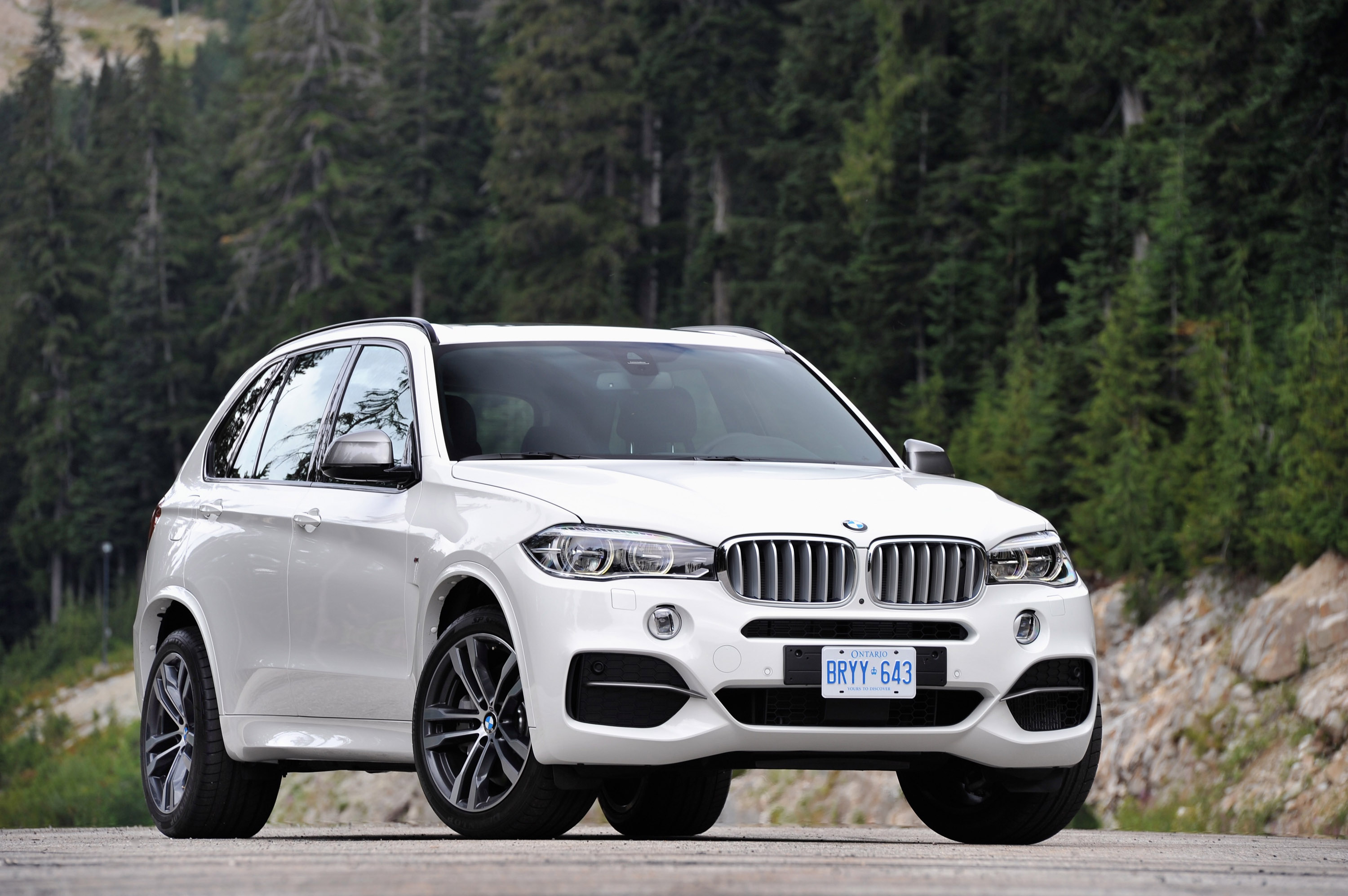 BMW X5 M50d photo #2