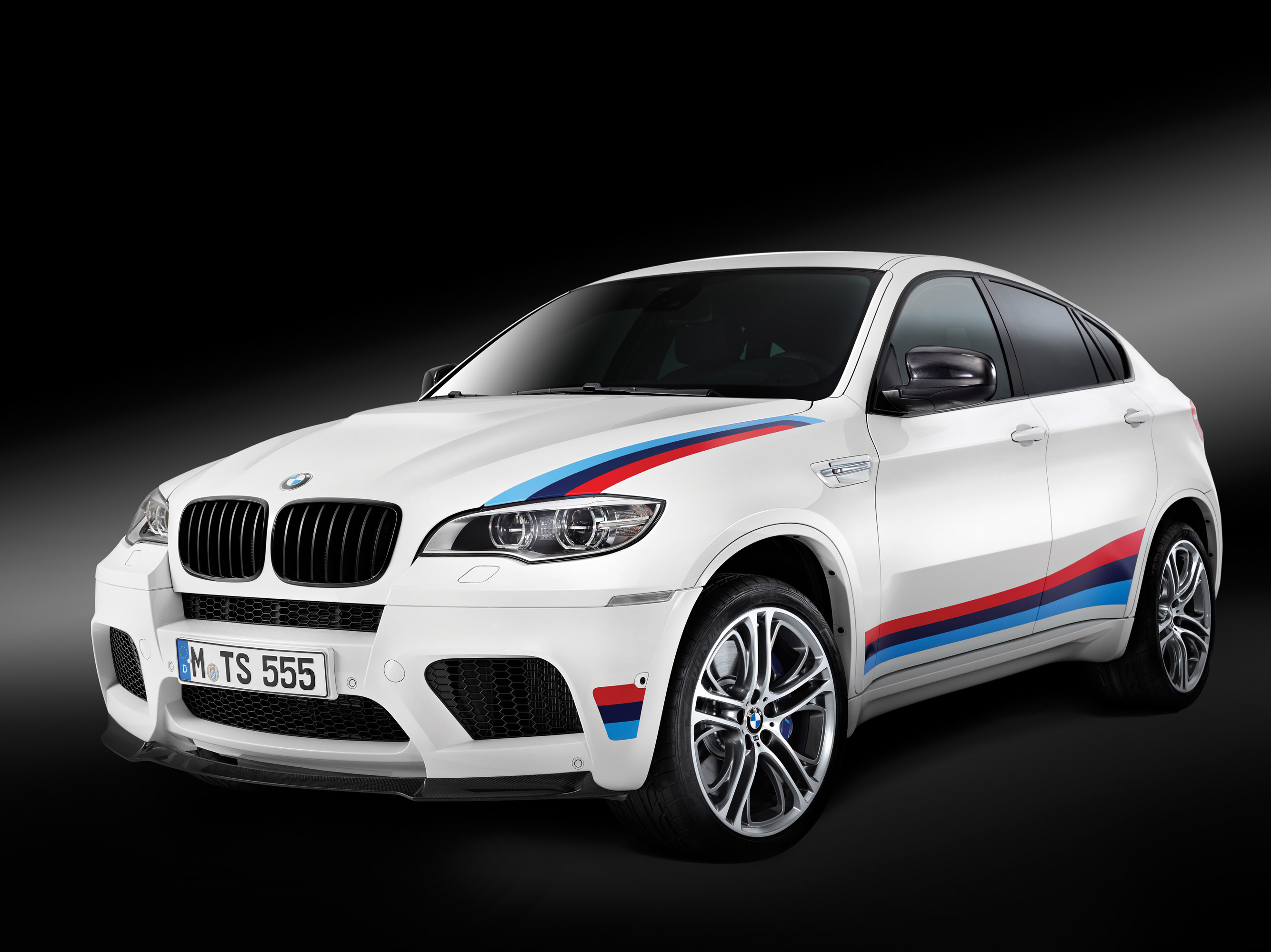BMW X6 M Design Edition photo #1