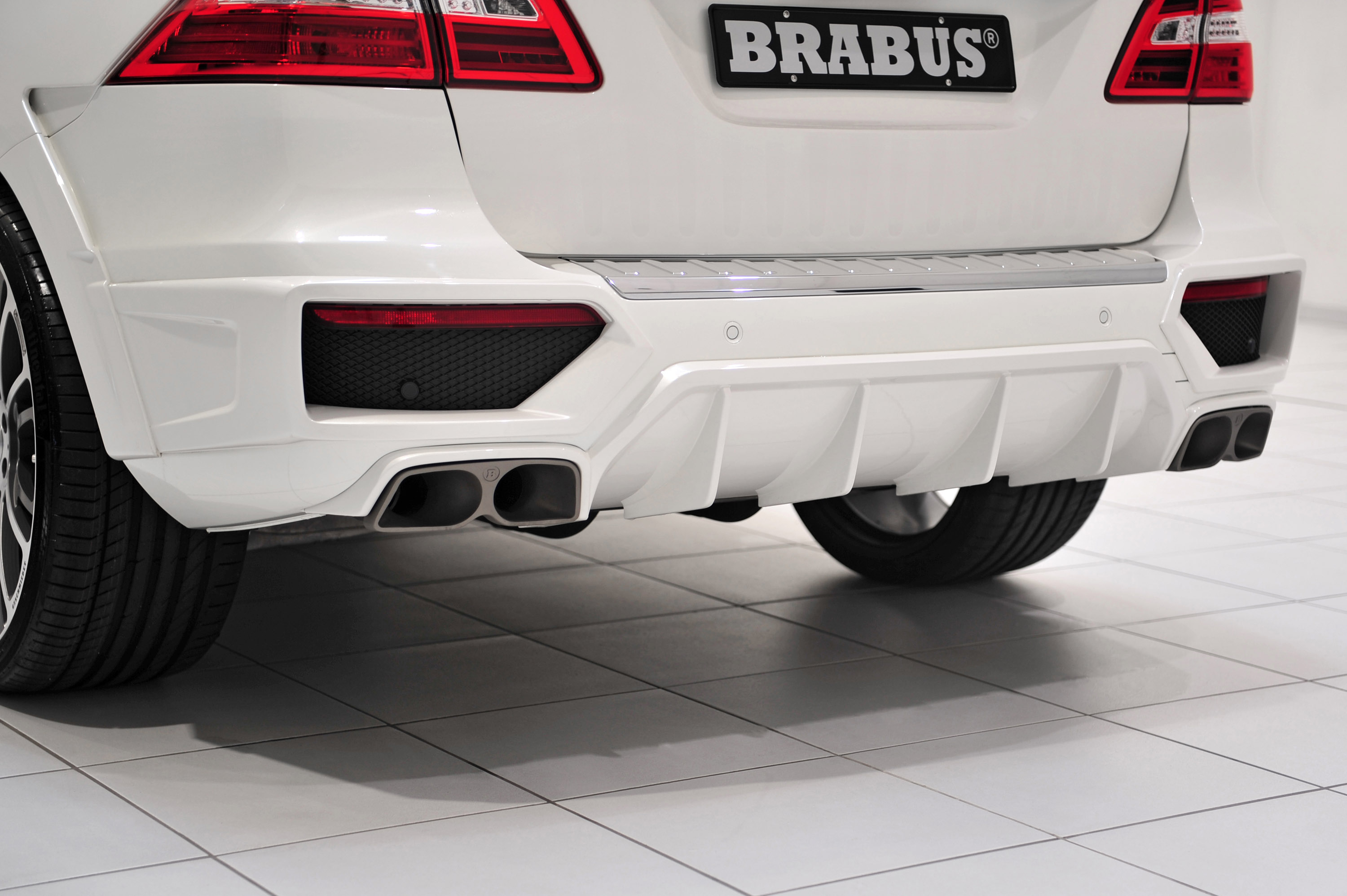 Brabus B63S-700 Widestar Mercedes-Benz ML 63 photo #15