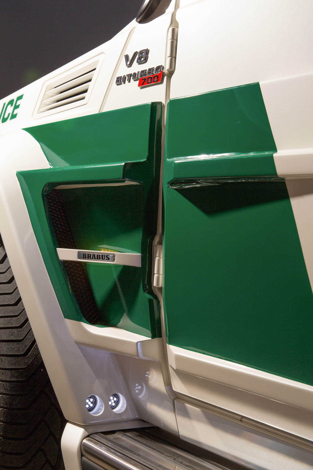 Brabus Mercedes-Benz B63S-700 Widestar Dubai Police photo #22