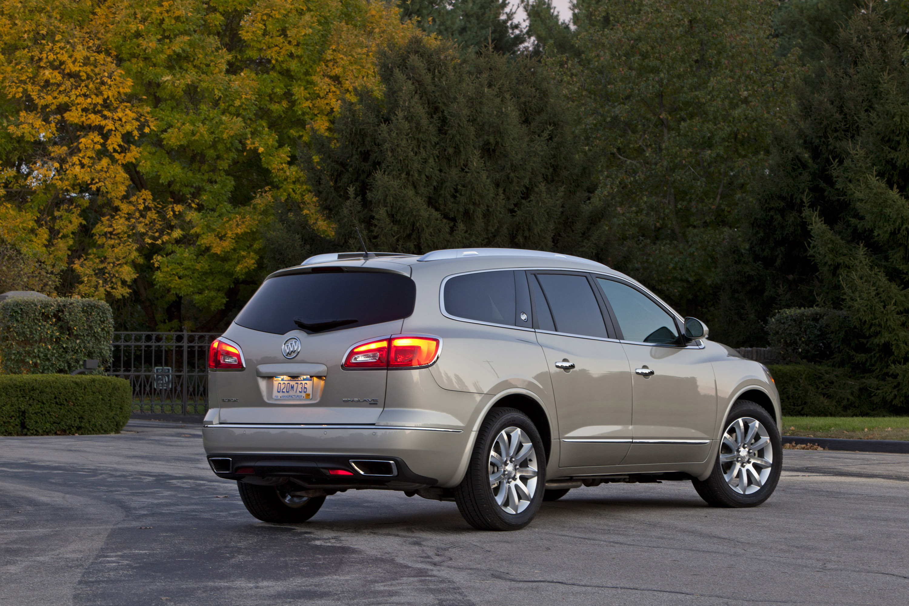 Buick Enclave photo #15