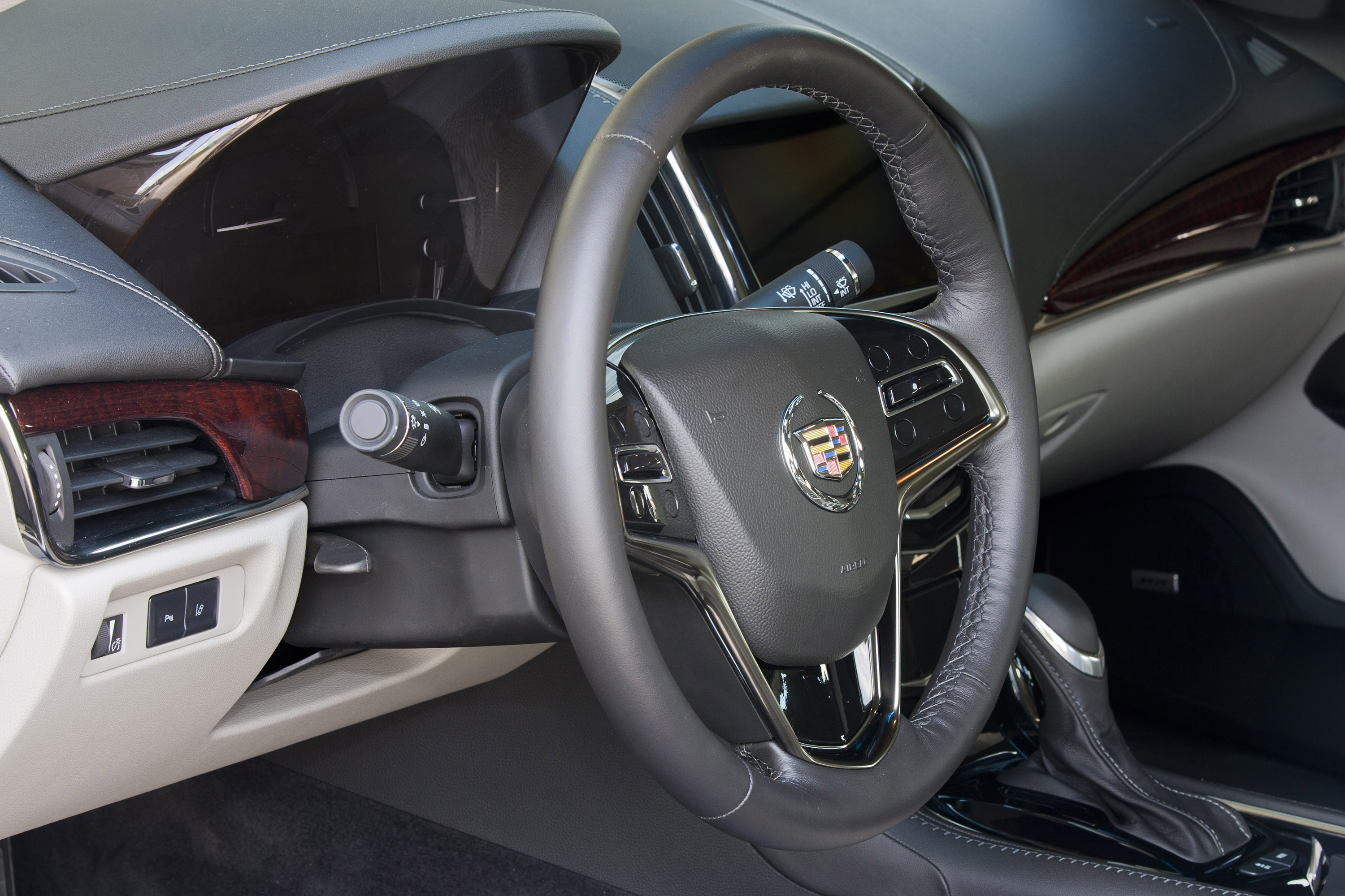 Cadillac ATS photo #24