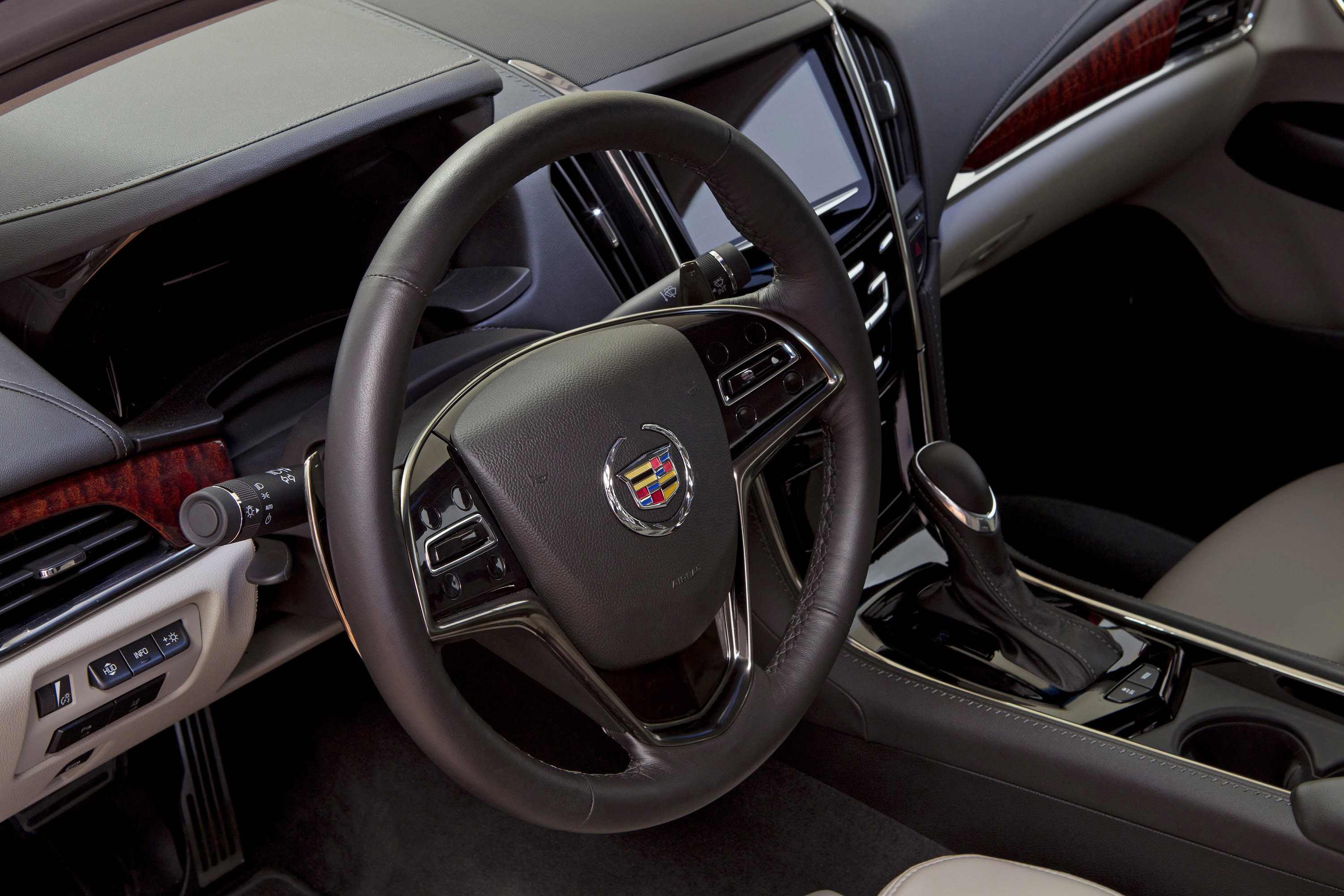 Cadillac ATS photo #28