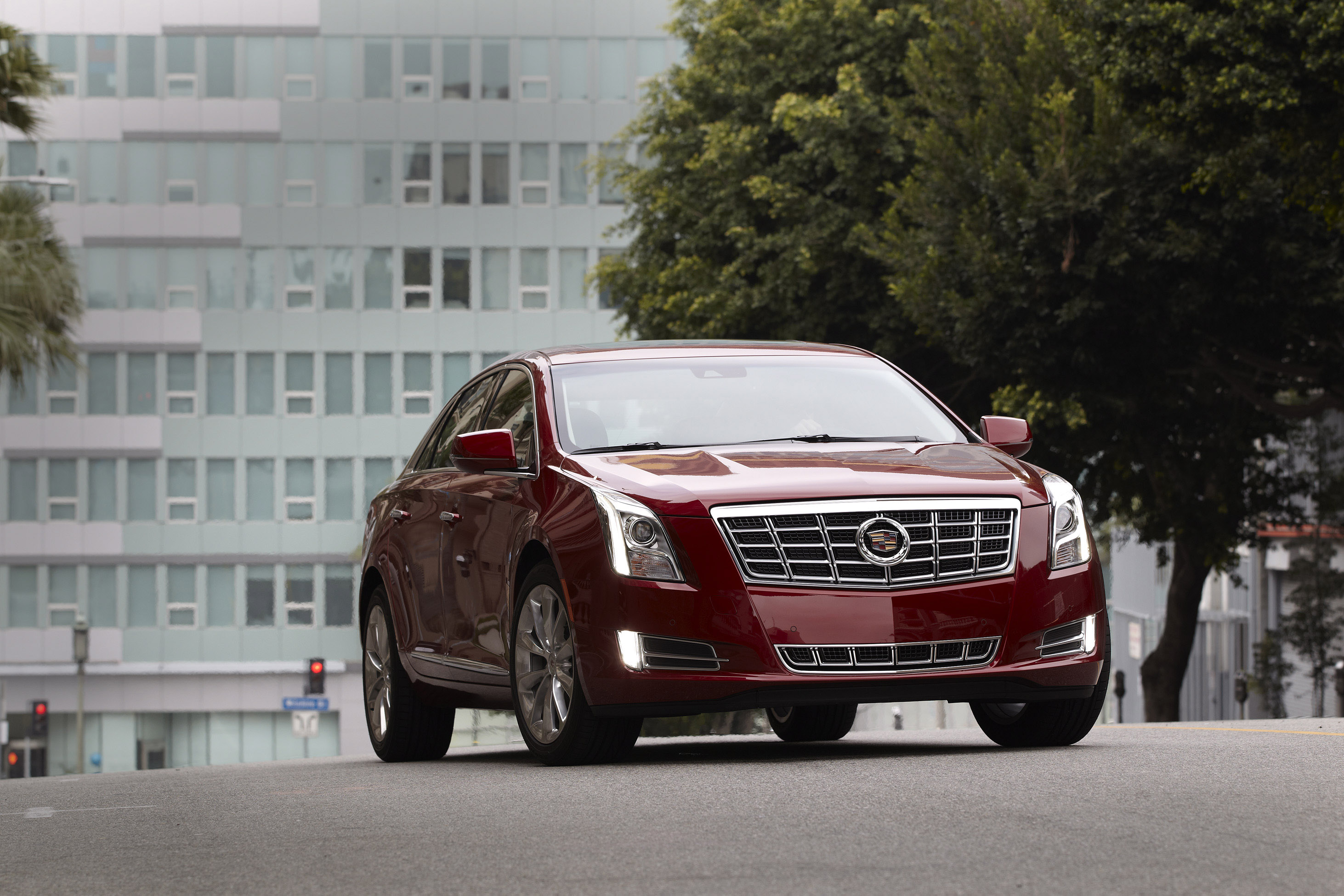 Cadillac XTS photo #3