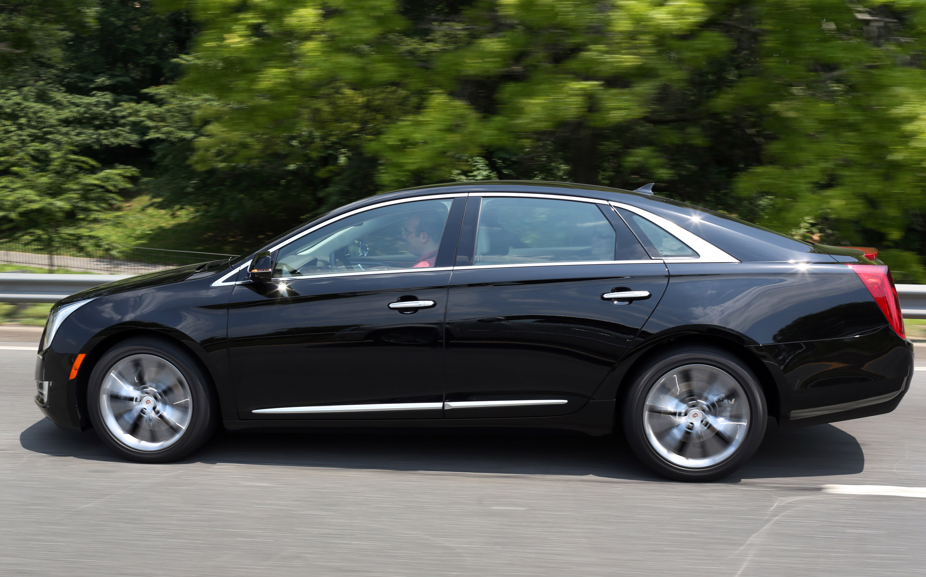 Cadillac XTS photo #40