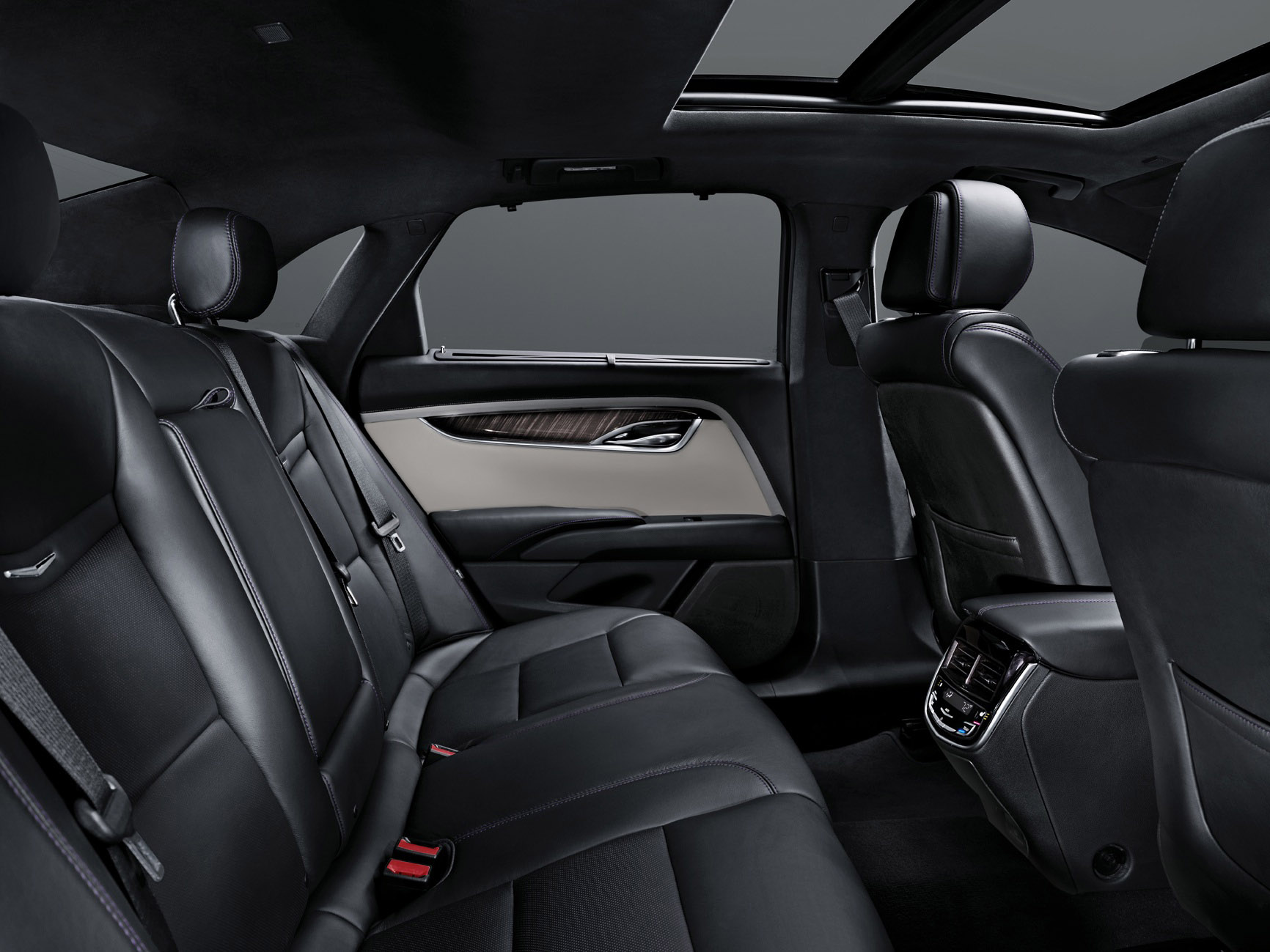Cadillac XTS photo #43