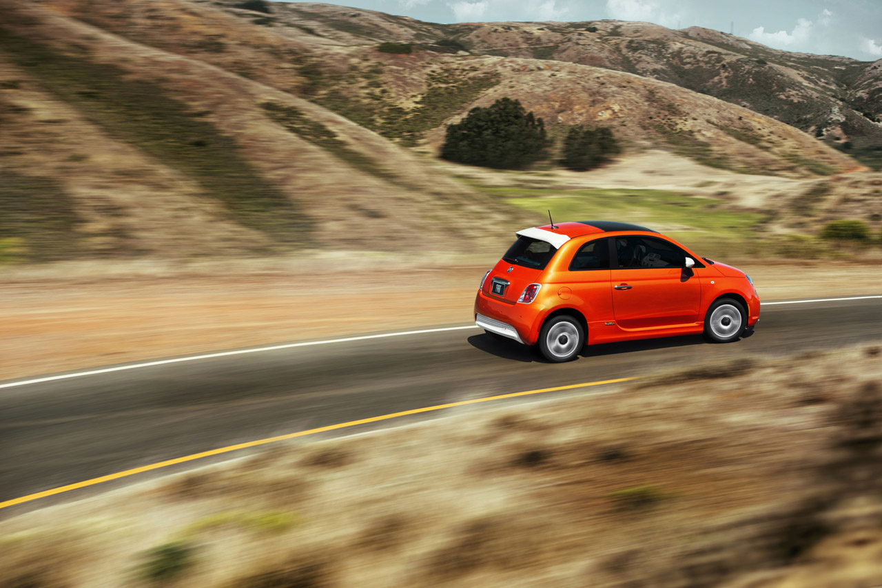 Fiat 500e photo #16