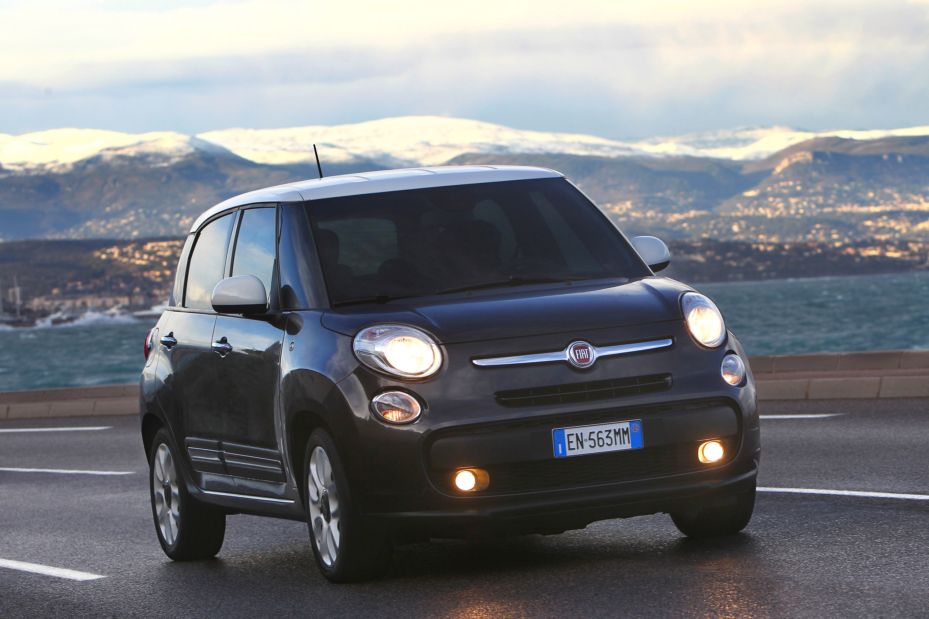 Fiat 500L photo #24