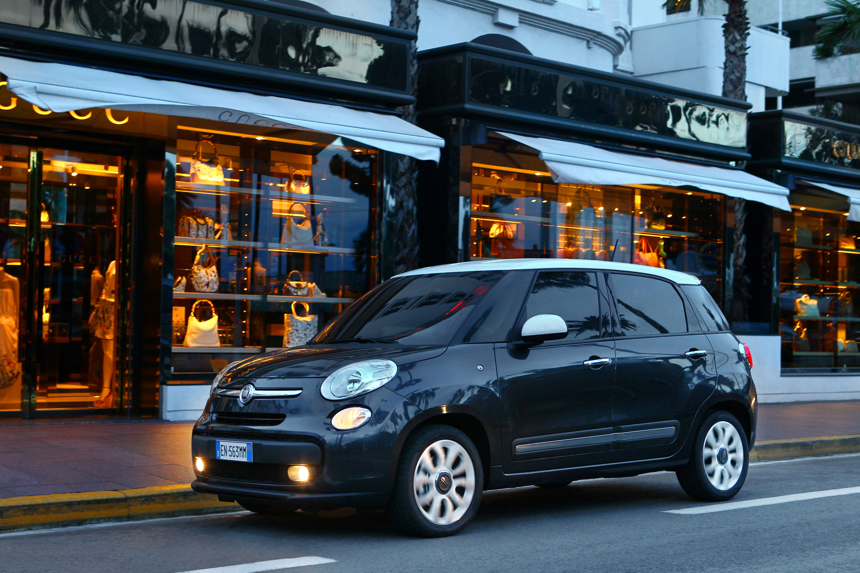 Fiat 500L photo #30