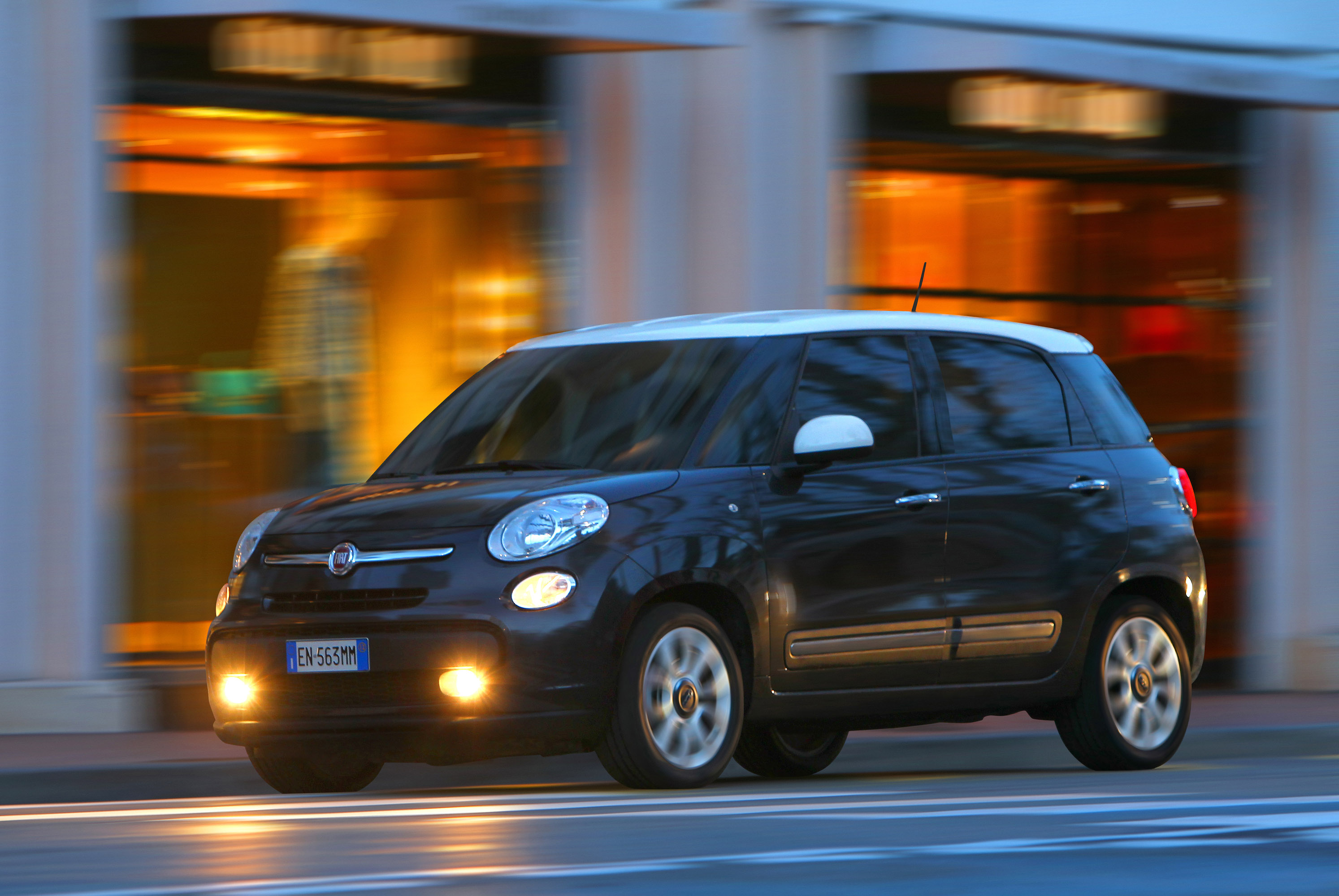 Fiat 500L photo #33