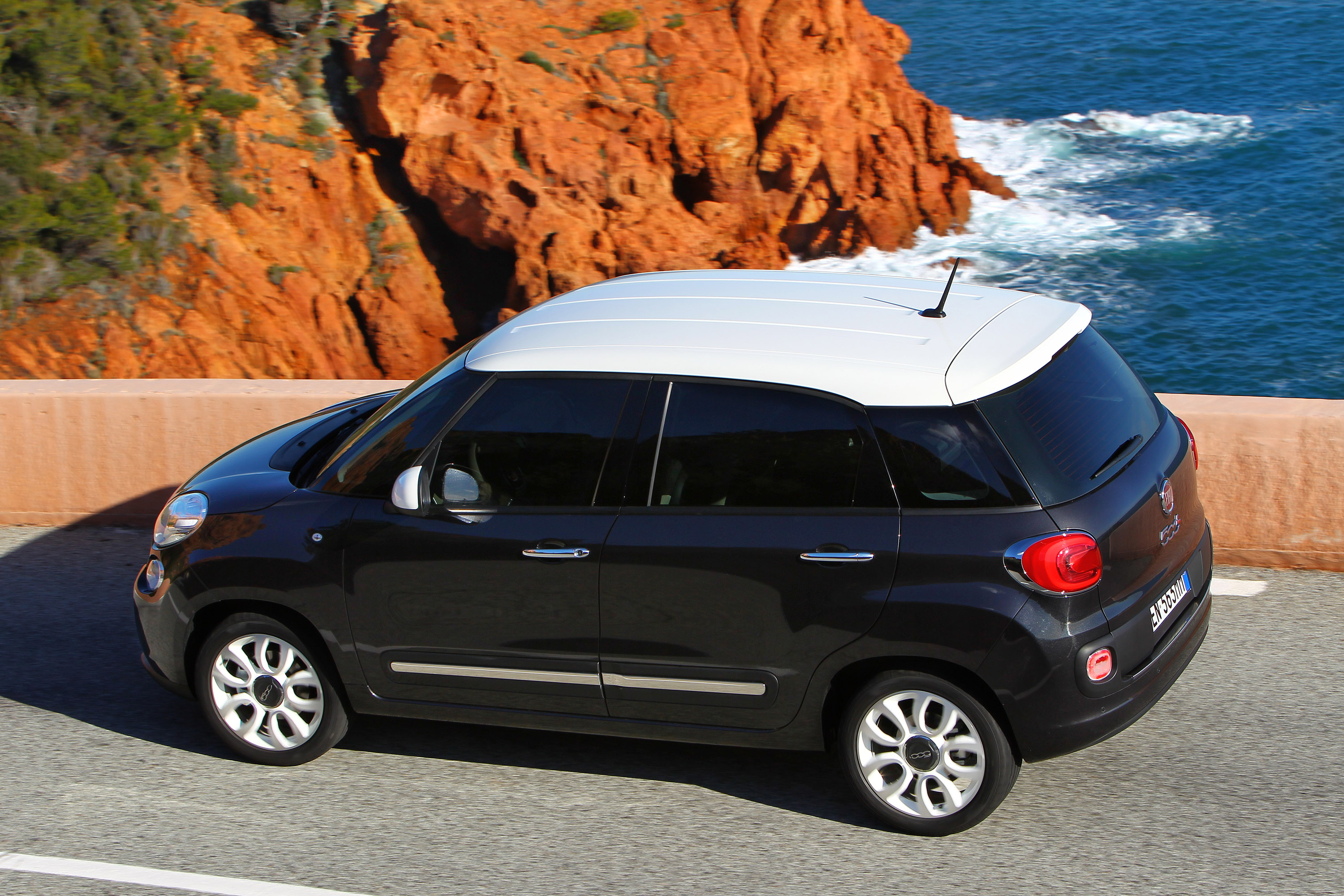 Fiat 500L photo #40