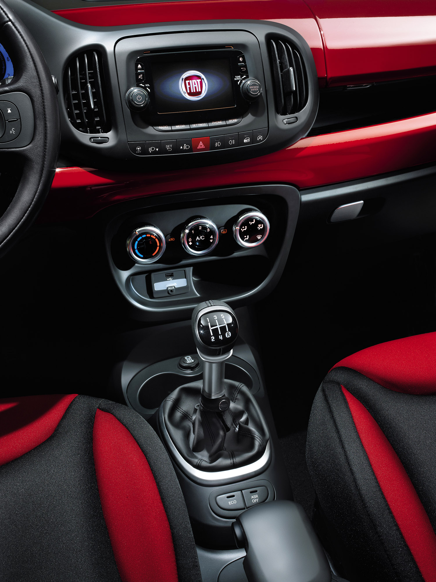 Fiat 500L photo #59