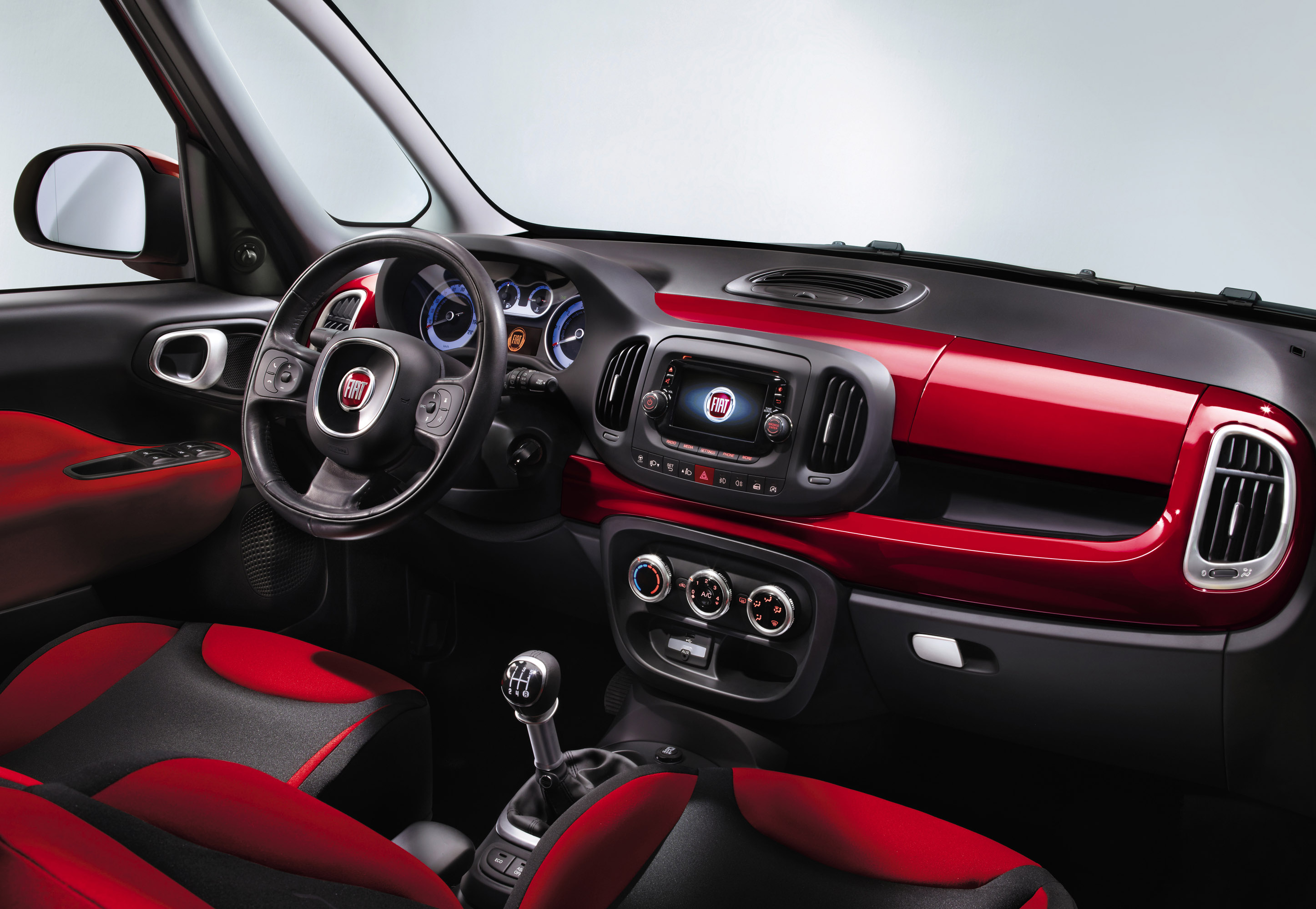 Fiat 500L photo #61
