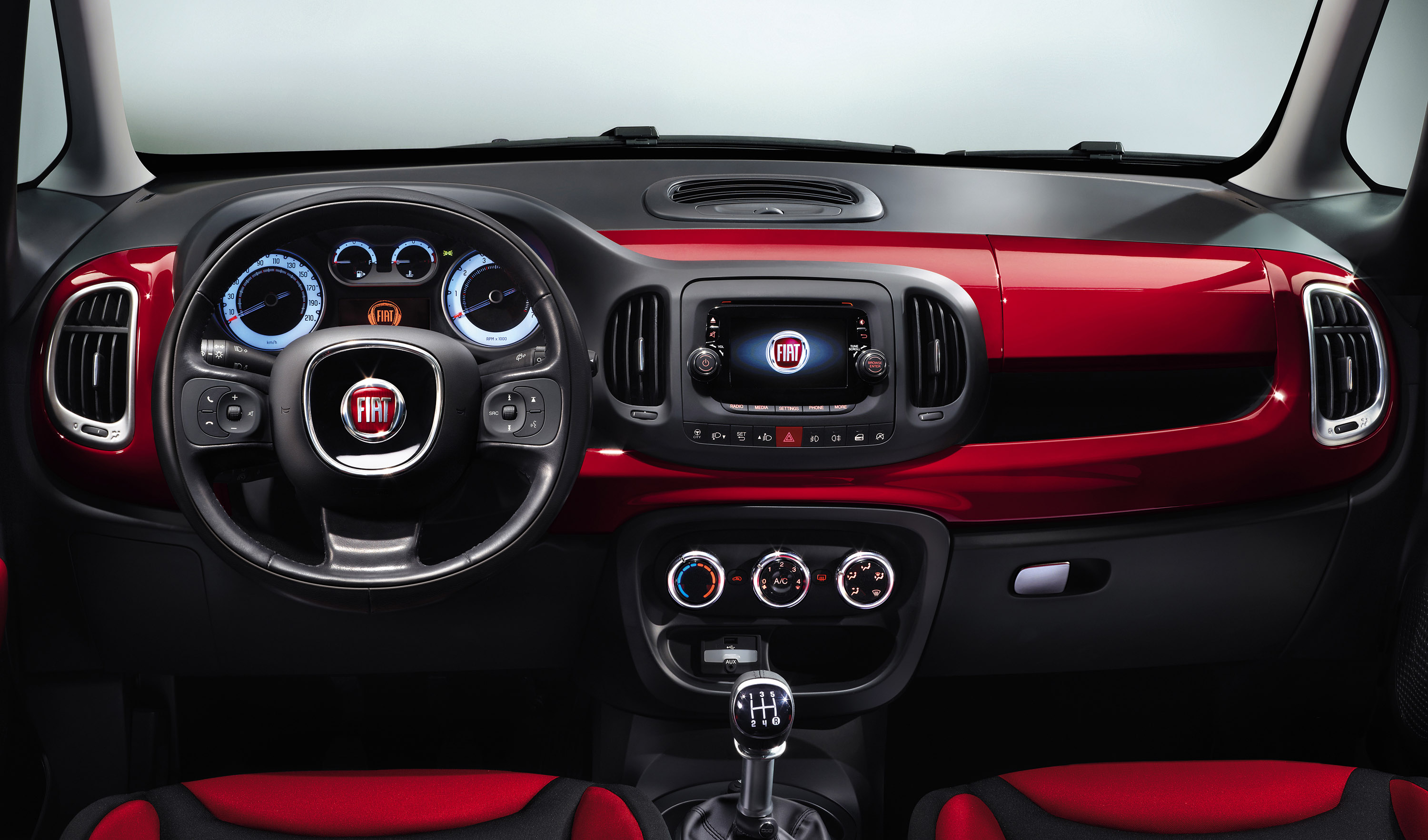 Fiat 500L photo #62