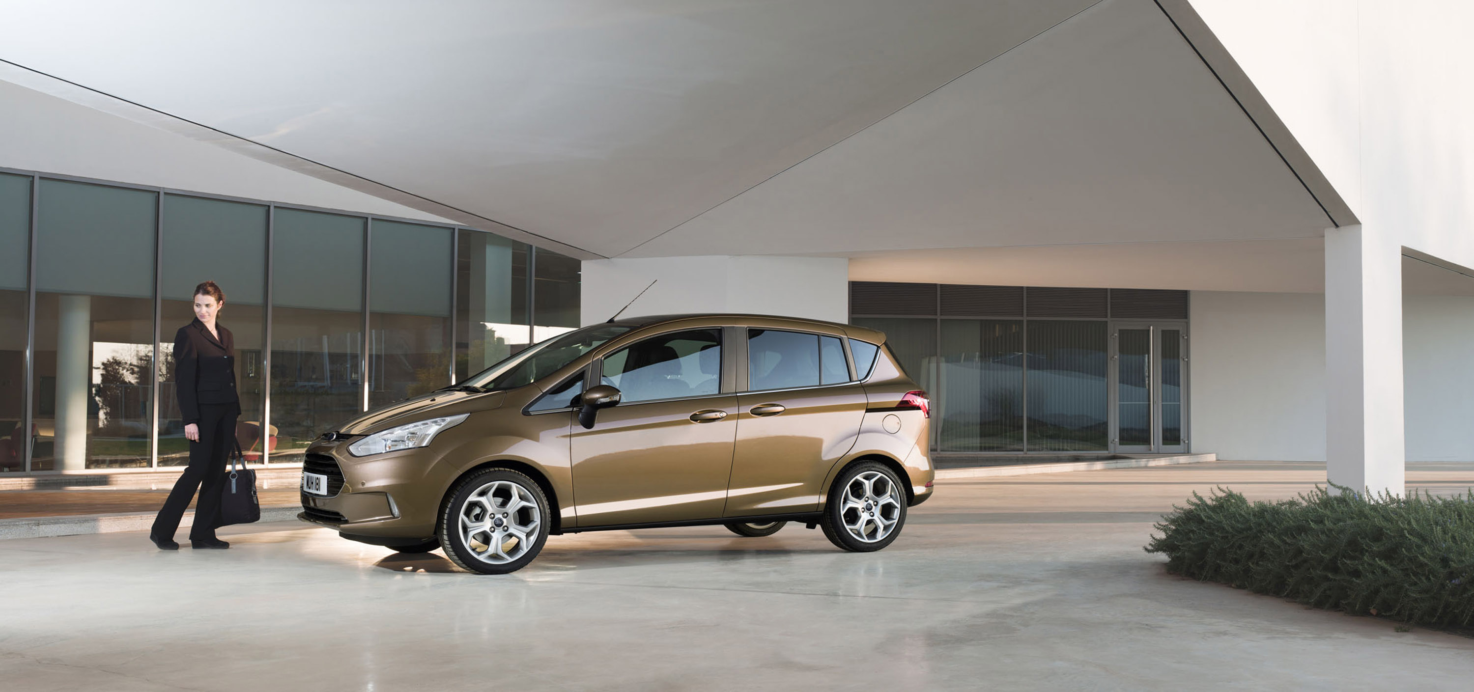 Ford B-MAX photo #16