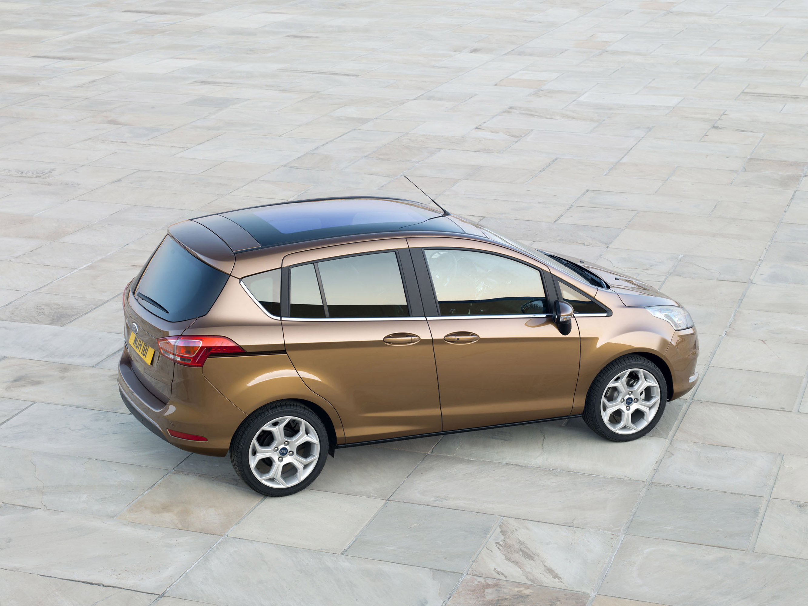 Ford B-MAX photo #18