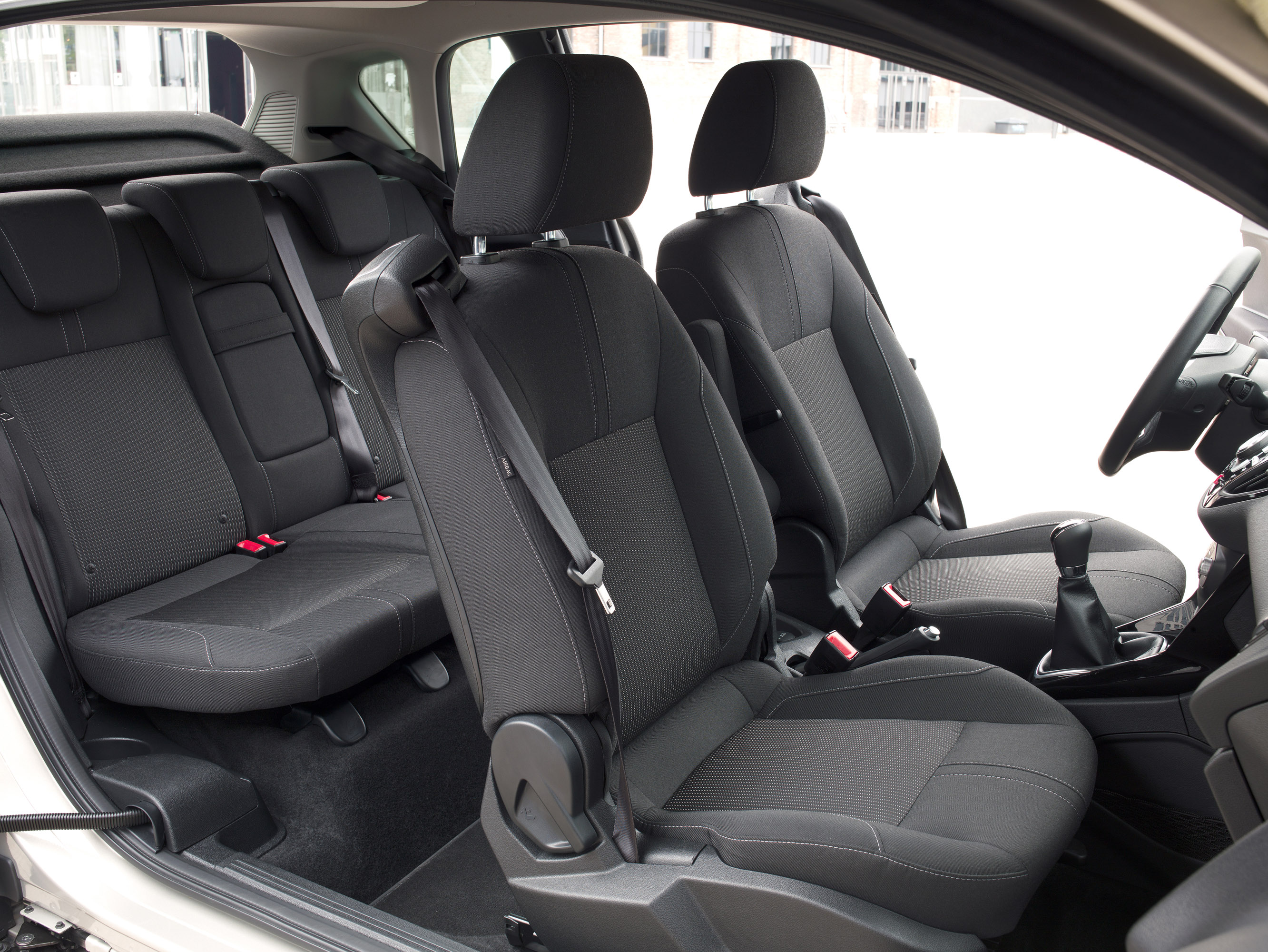 Ford B-MAX photo #32