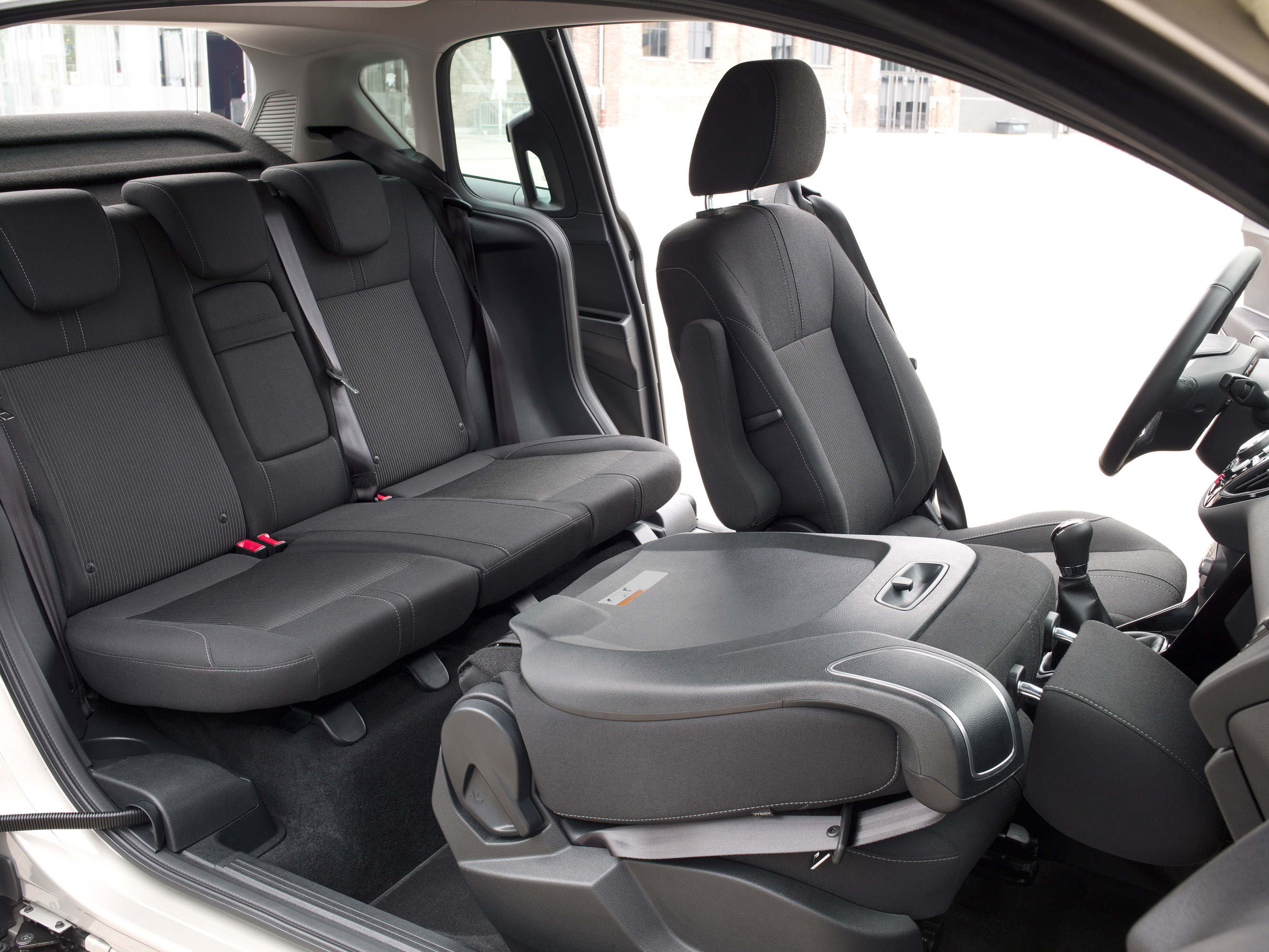 Ford B-MAX photo #33