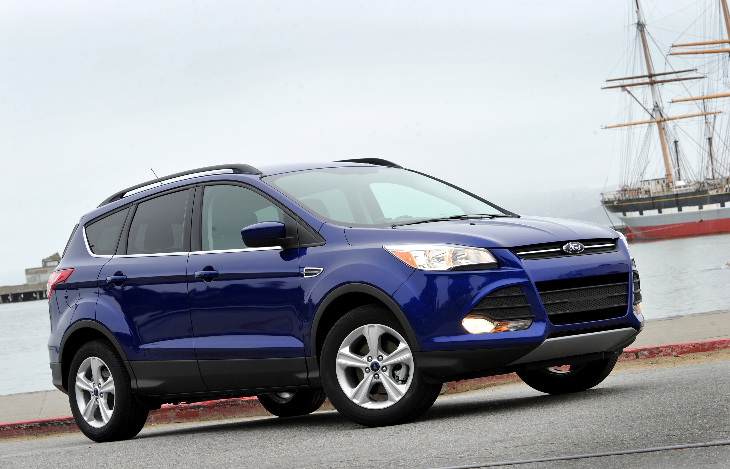 Ford Escape photo #9
