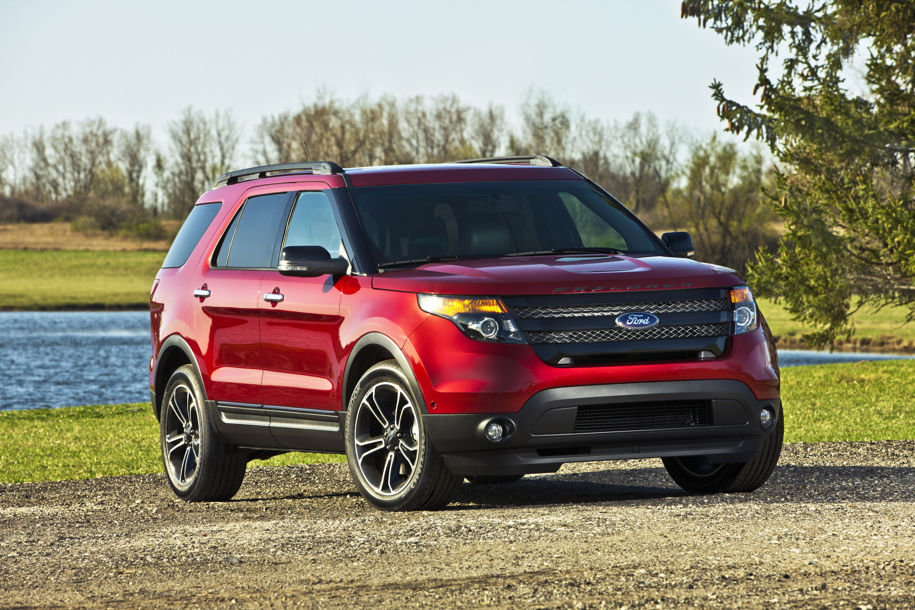 Ford Explorer Sport photo #4