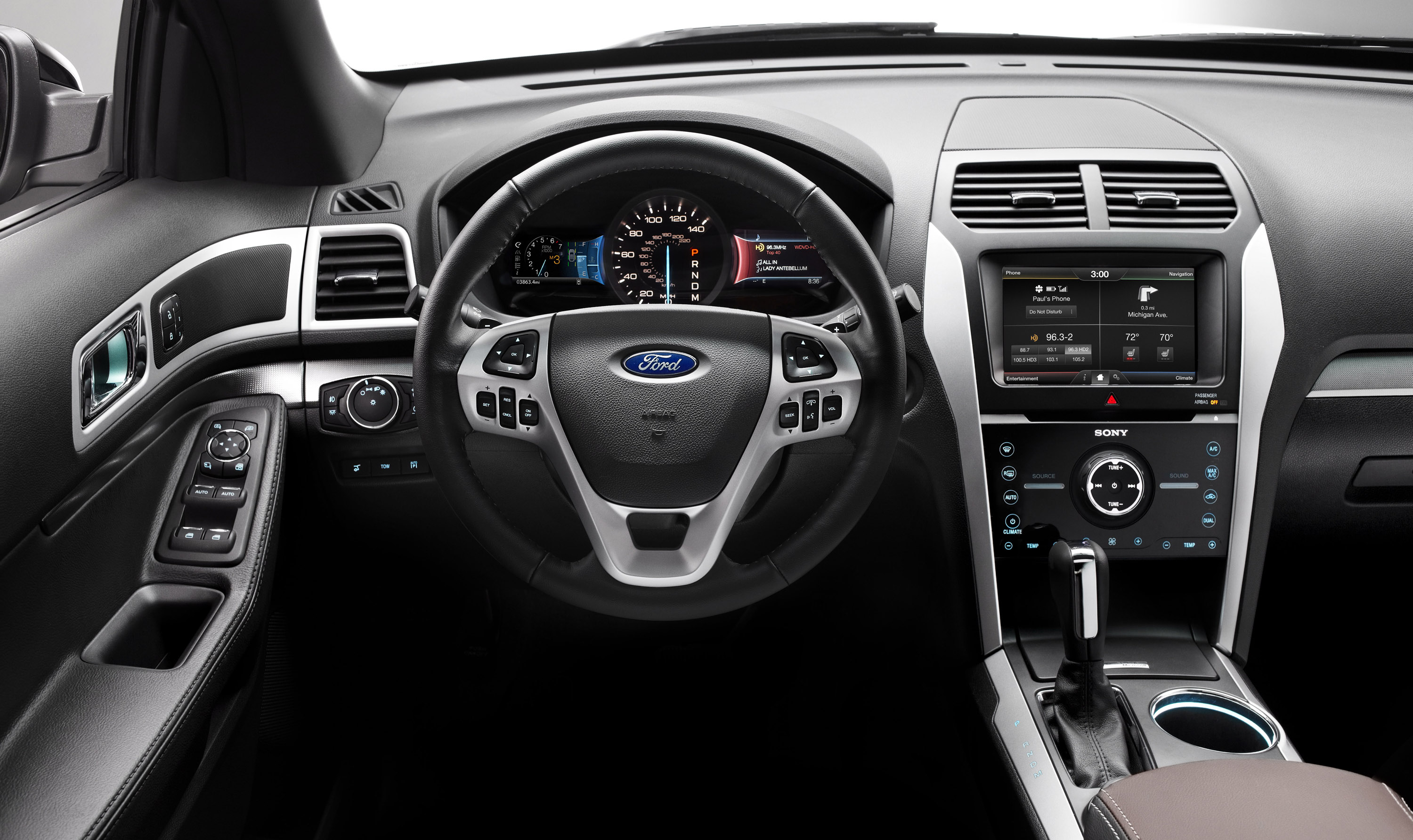Ford Explorer Sport photo #34