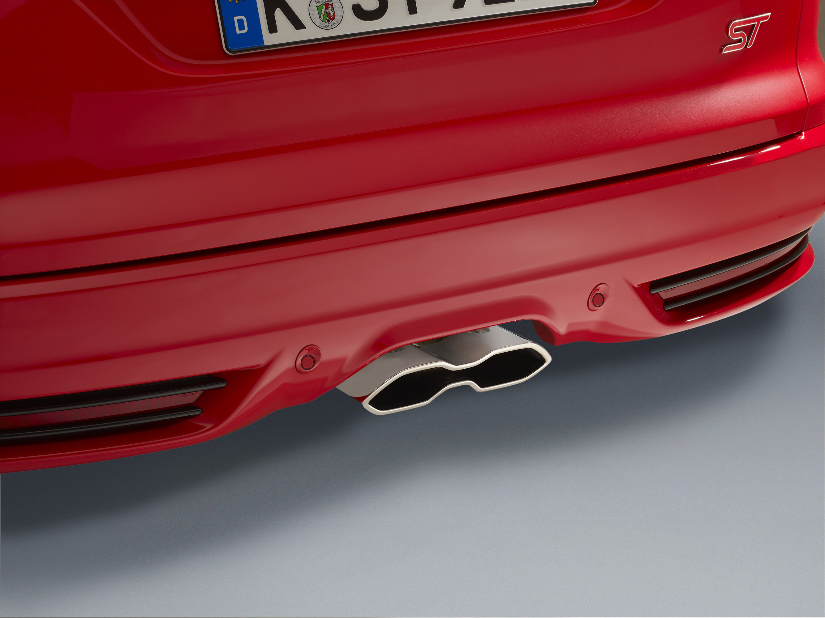 Ford Focus ST photo #18