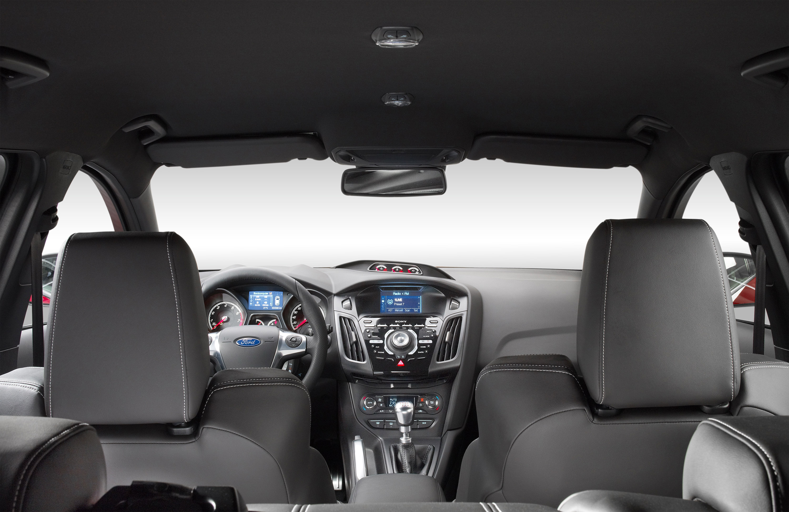 Ford Focus ST photo #22