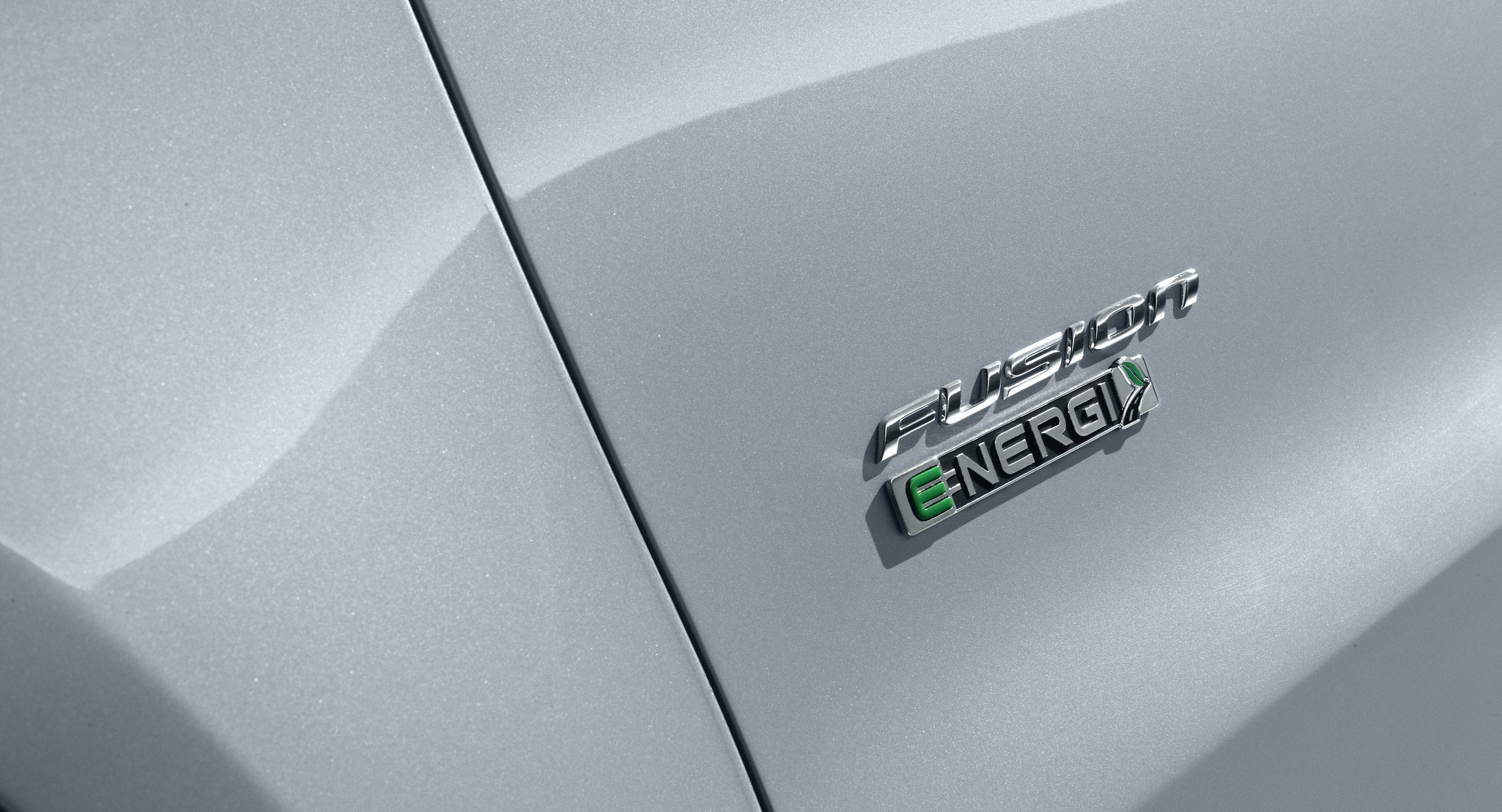 Ford Fusion Energi photo #12