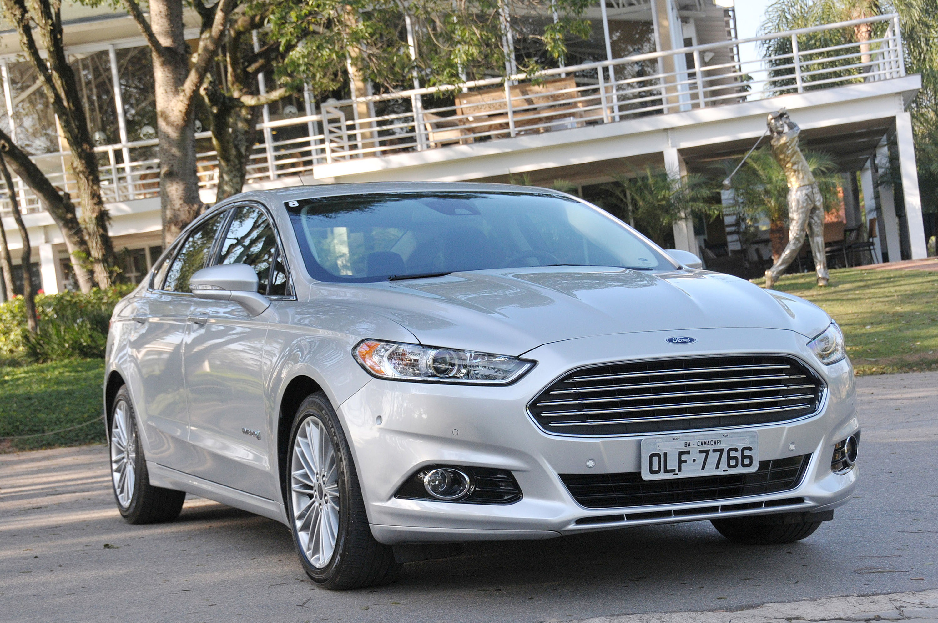 Ford Fusion Hybrid photo #4