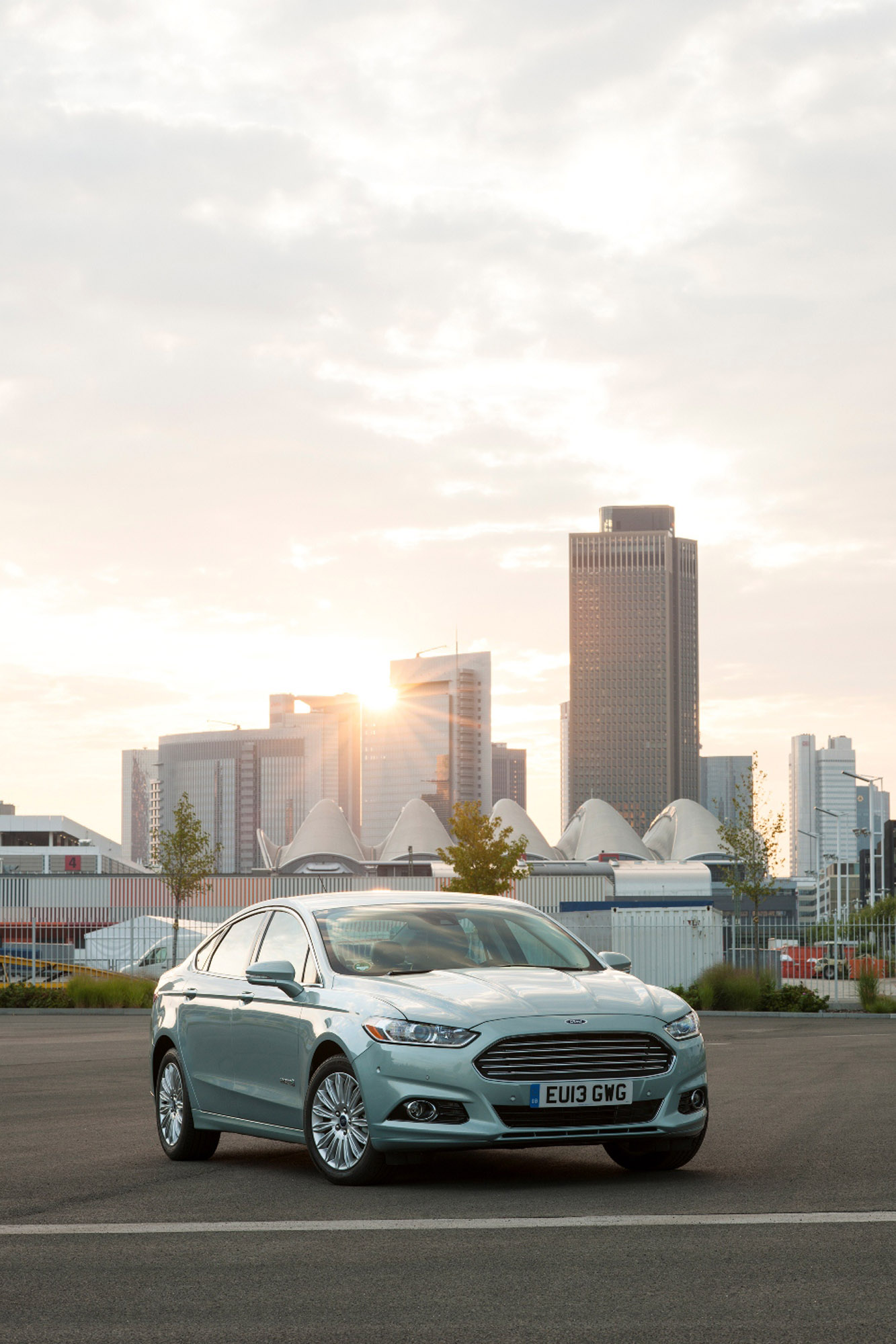 Ford Fusion Hybrid photo #8