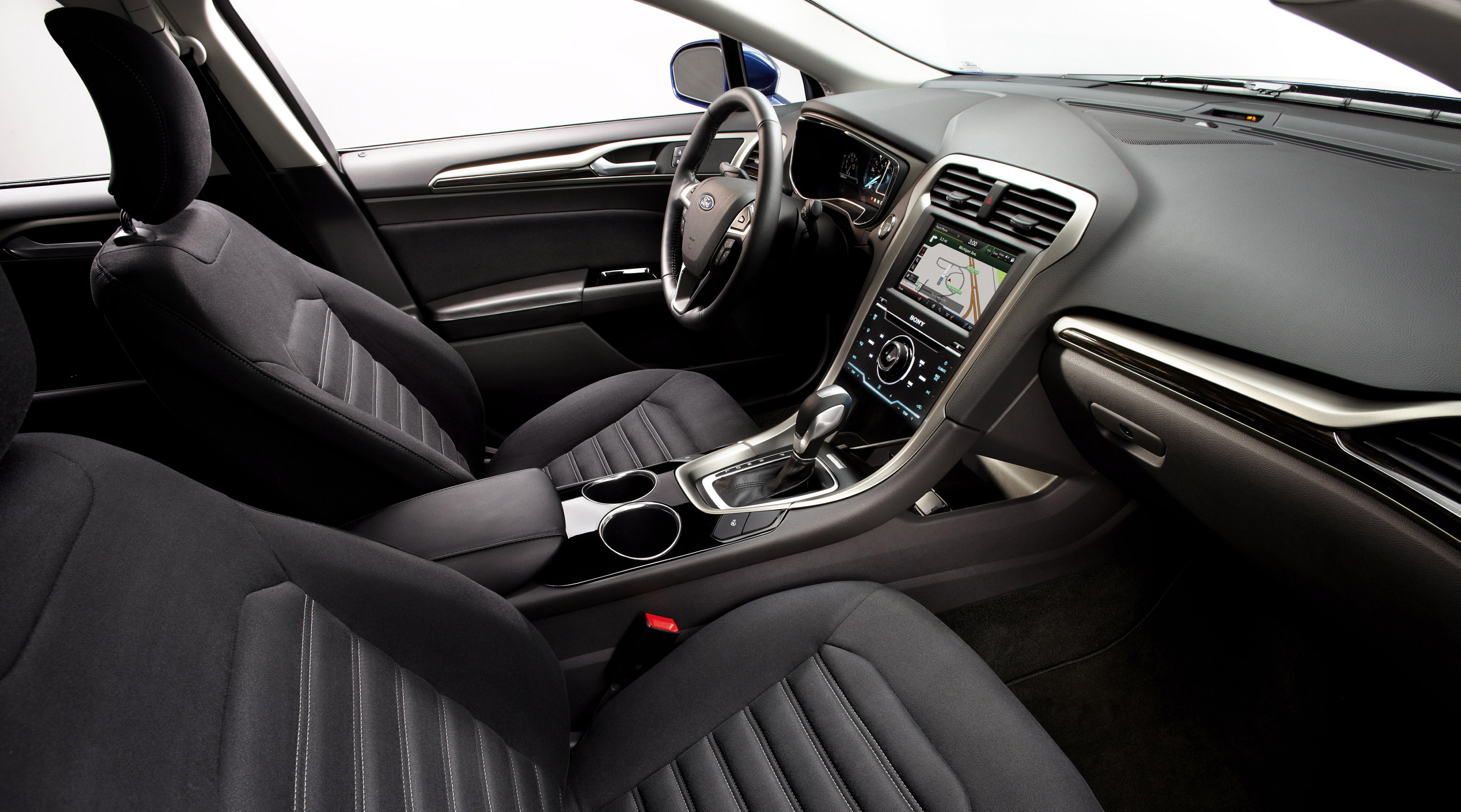 Ford Fusion Hybrid photo #29