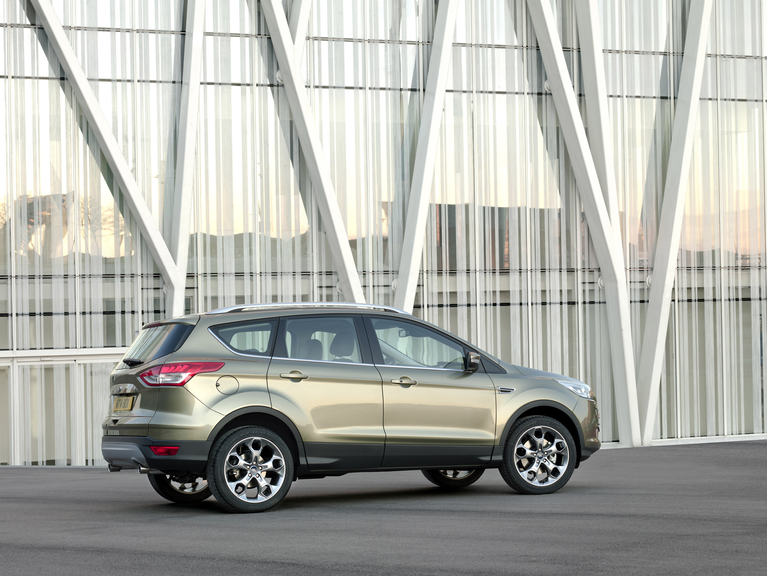Ford Kuga photo #15