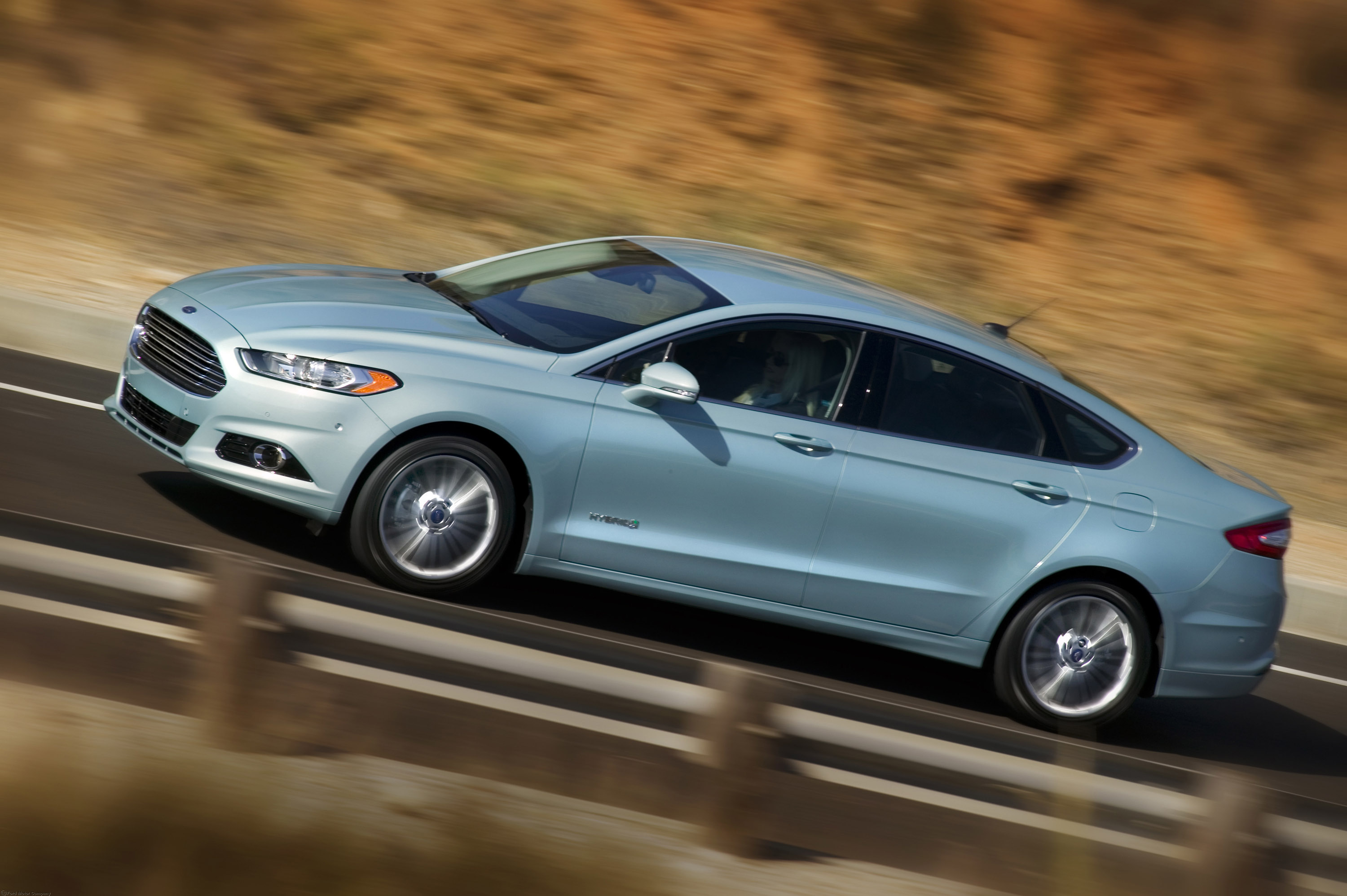 Ford Mondeo/Fusion photo #17