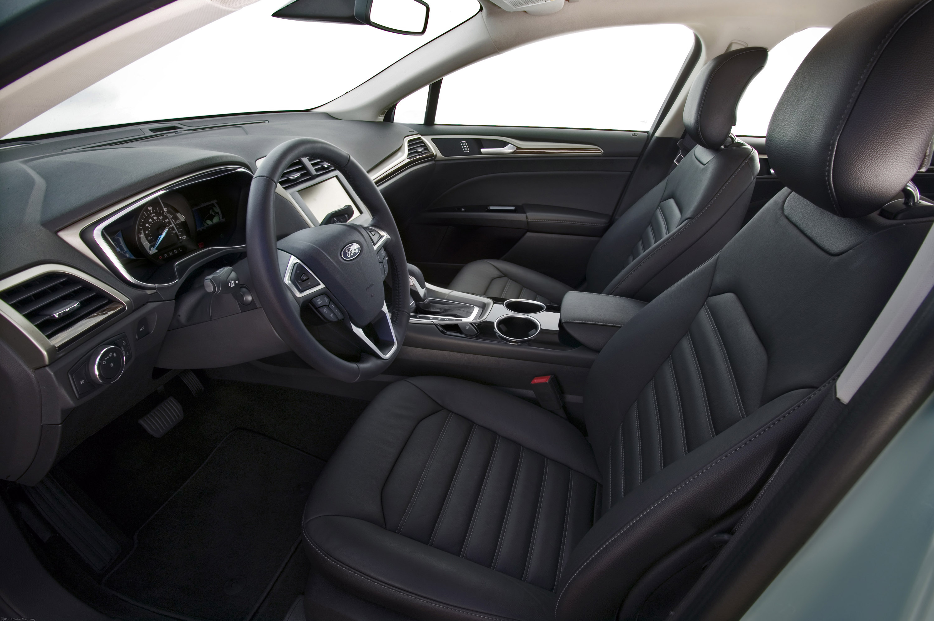 Ford Mondeo/Fusion photo #21