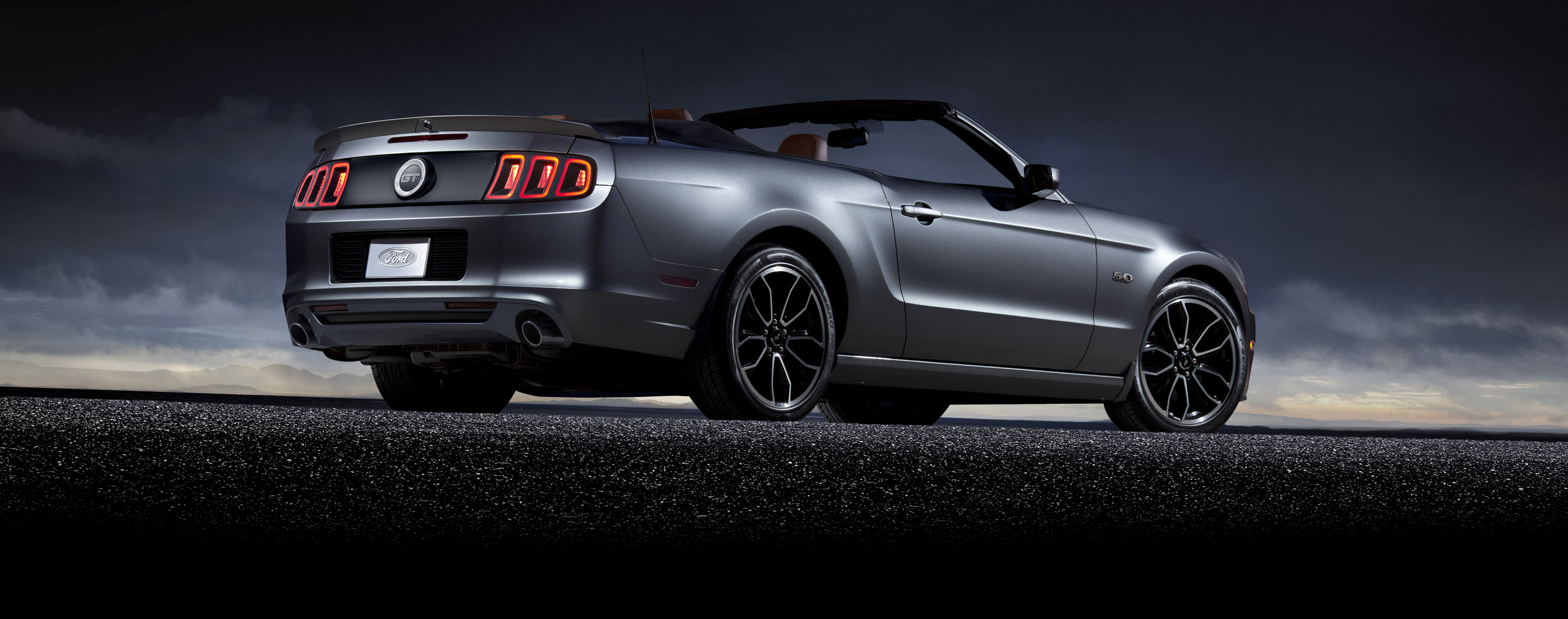 Ford Mustang GT photo #11