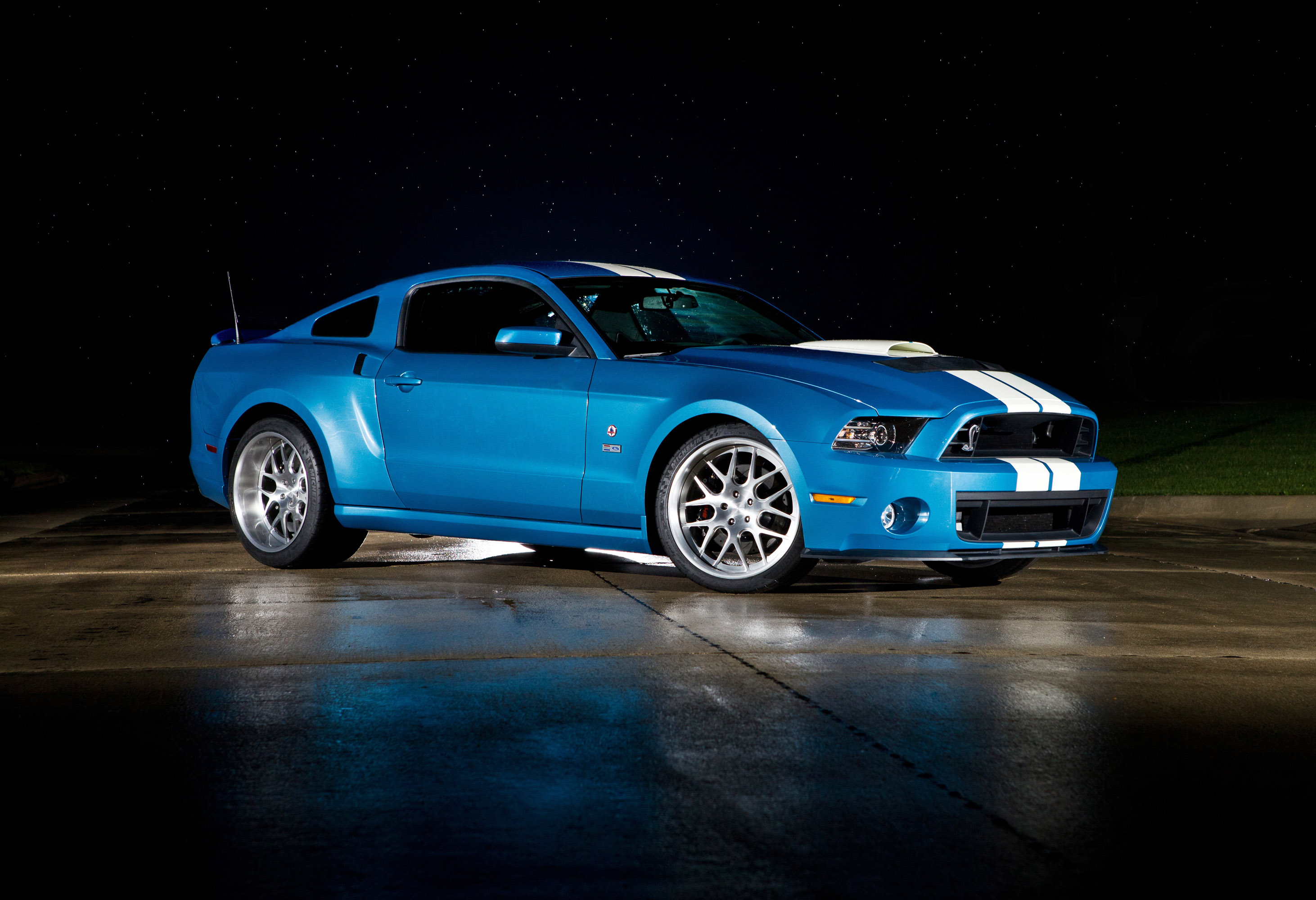 Ford Mustang Shelby GT500 Cobra photo #1