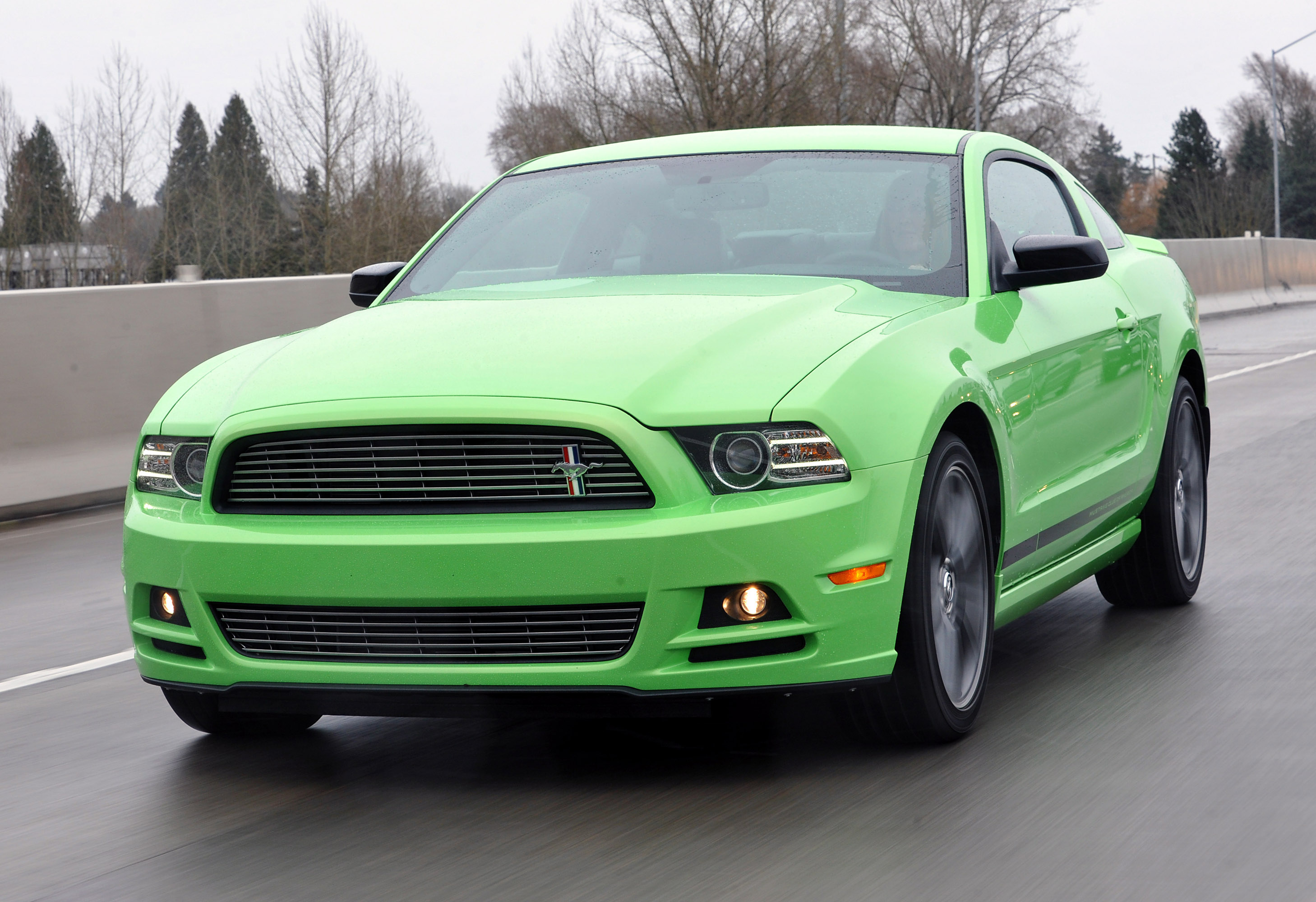 Ford Mustang photo #16
